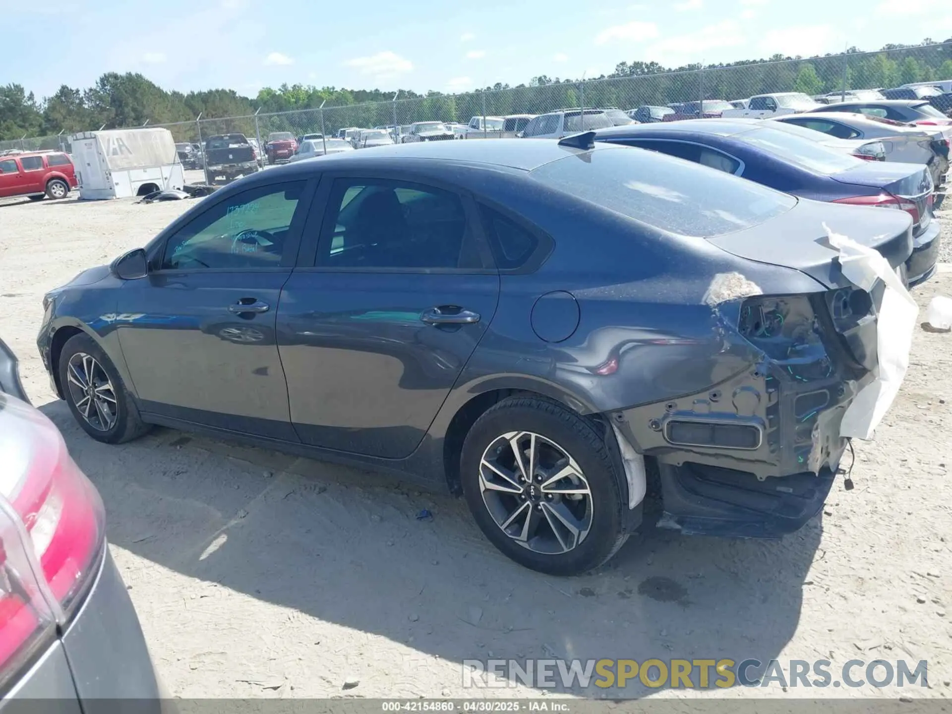 14 Photograph of a damaged car 3KPF24AD3RE757105 KIA FORTE 2024