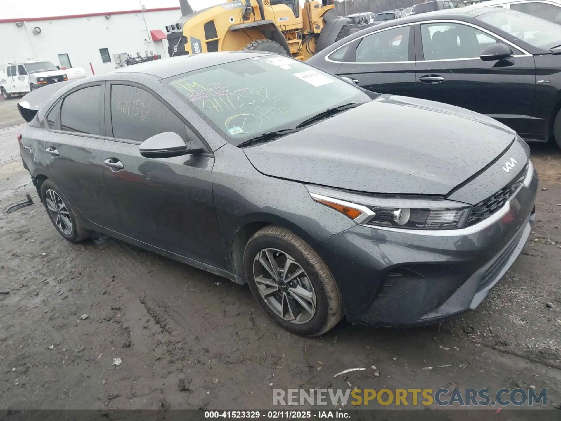 1 Photograph of a damaged car 3KPF24AD3RE758948 KIA FORTE 2024