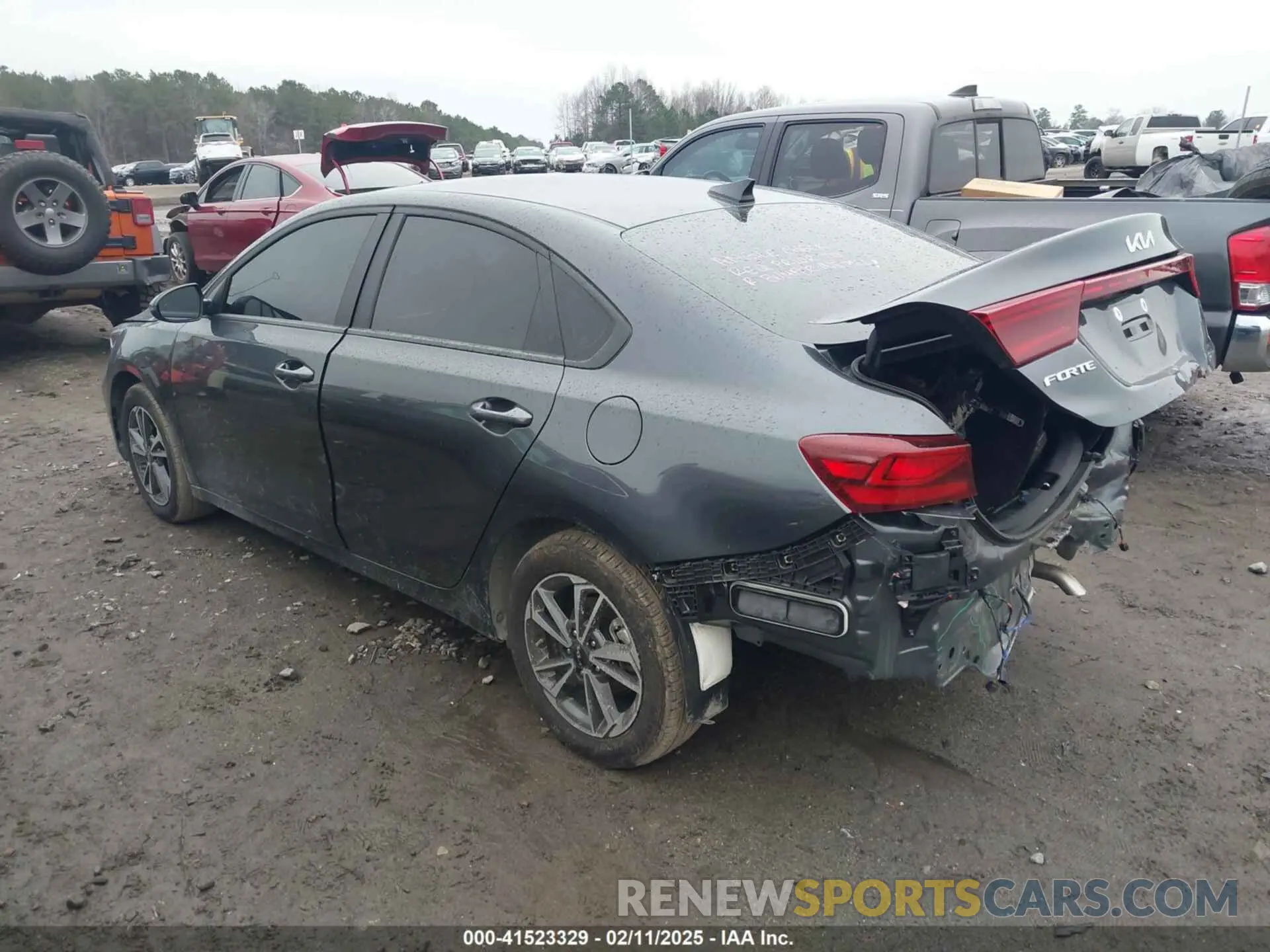 3 Photograph of a damaged car 3KPF24AD3RE758948 KIA FORTE 2024