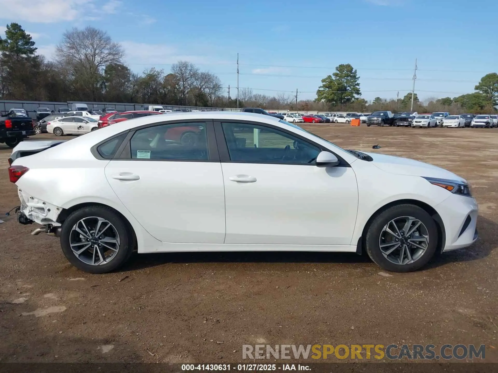 14 Photograph of a damaged car 3KPF24AD3RE763812 KIA FORTE 2024
