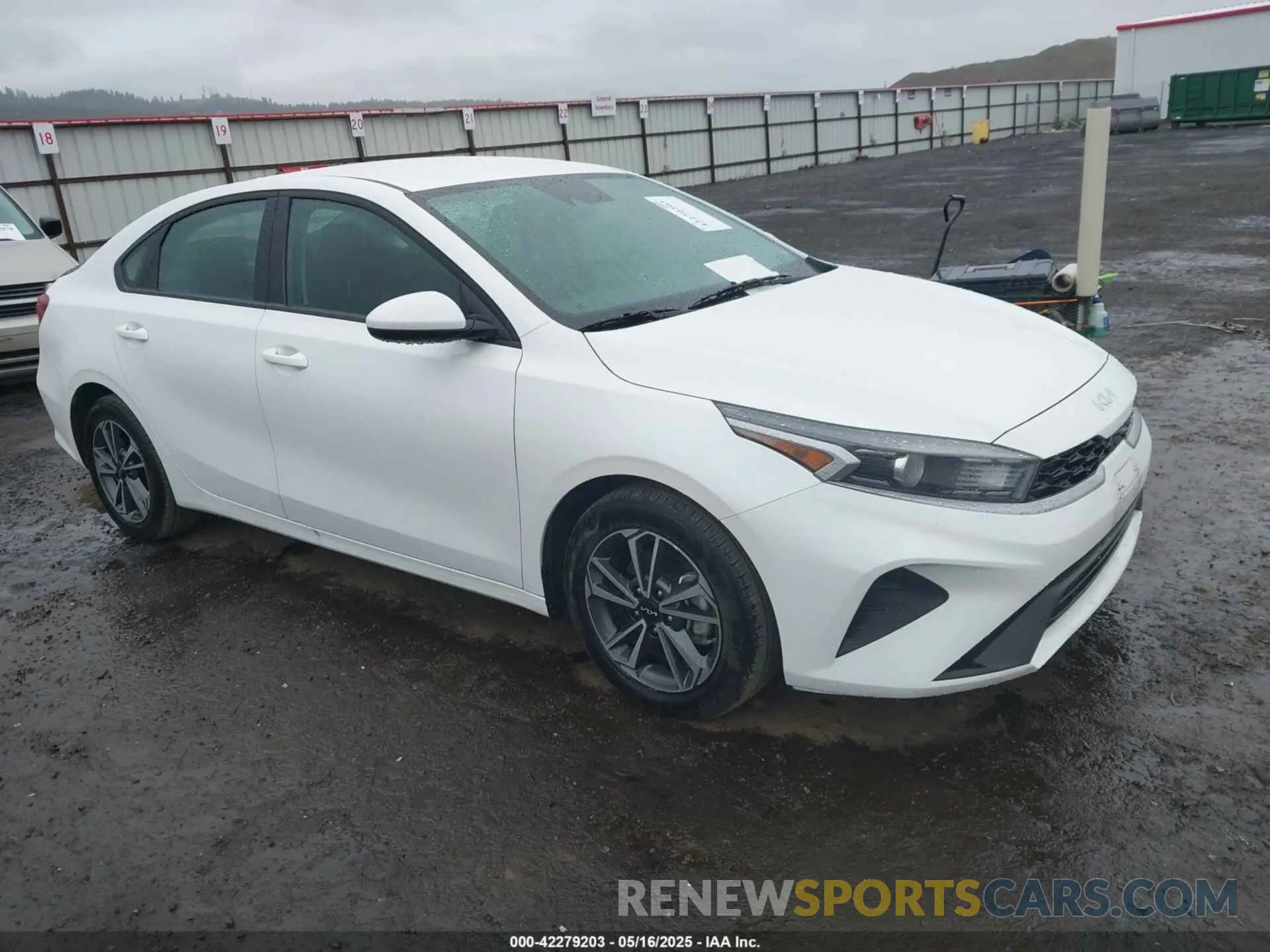 1 Photograph of a damaged car 3KPF24AD3RE771831 KIA FORTE 2024
