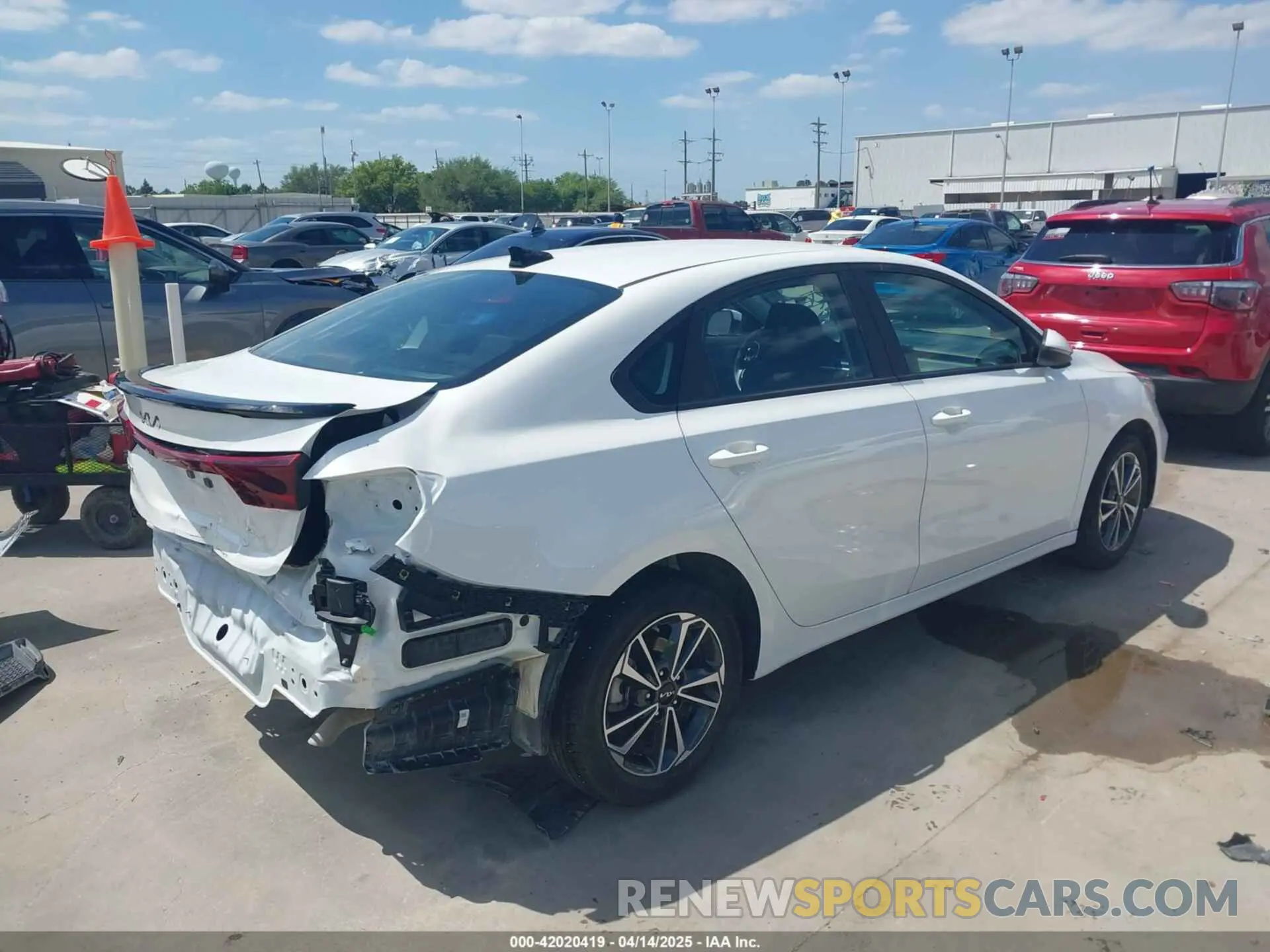 4 Photograph of a damaged car 3KPF24AD3RE797023 KIA FORTE 2024