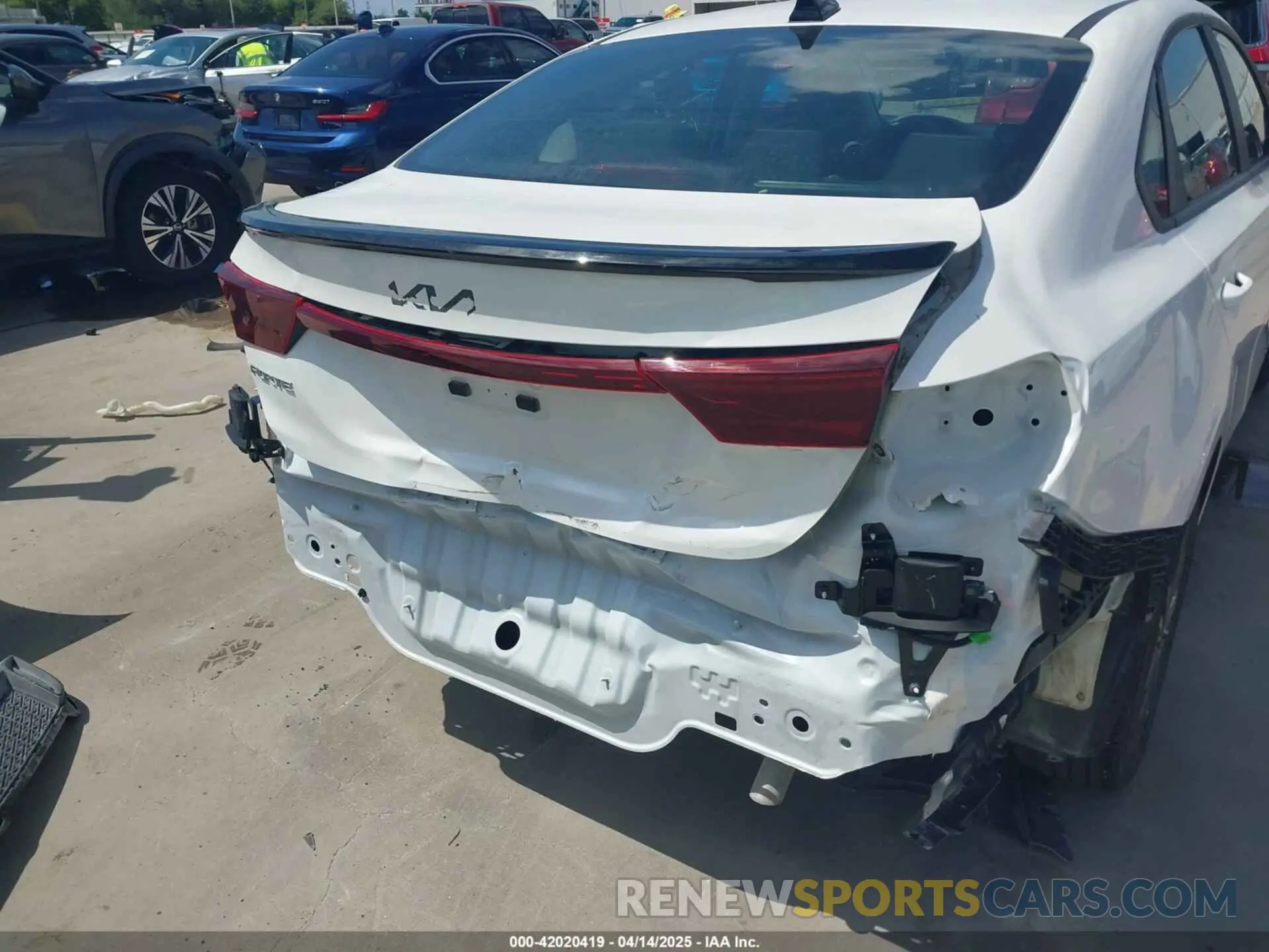 6 Photograph of a damaged car 3KPF24AD3RE797023 KIA FORTE 2024