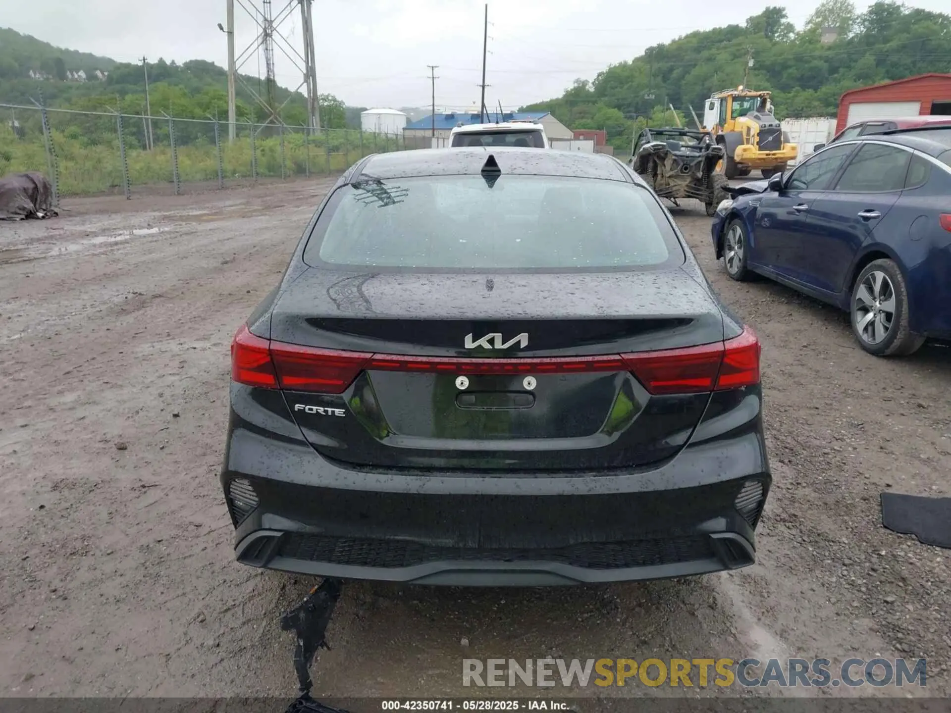 16 Photograph of a damaged car 3KPF24AD3RE804925 KIA FORTE 2024