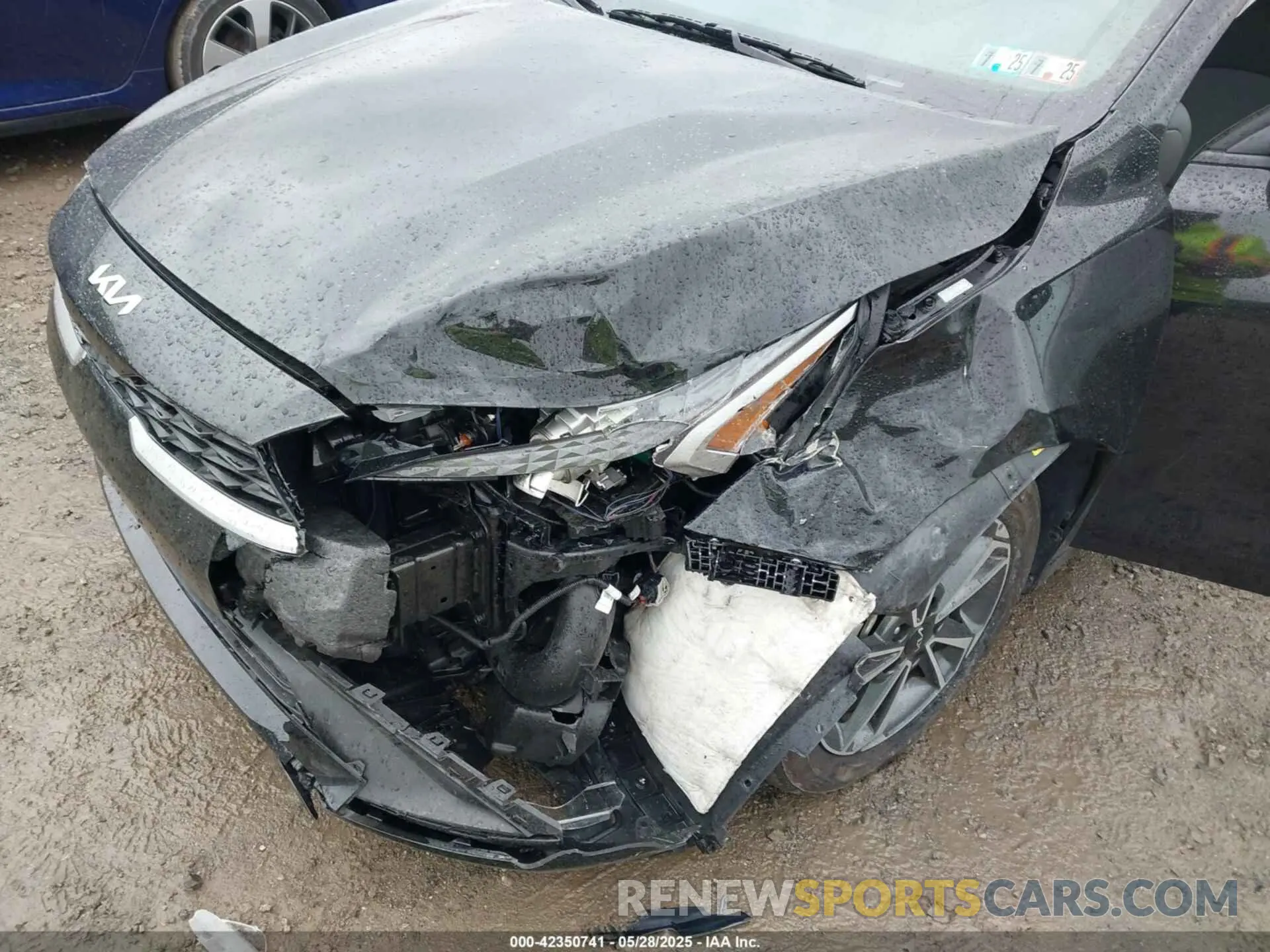 6 Photograph of a damaged car 3KPF24AD3RE804925 KIA FORTE 2024