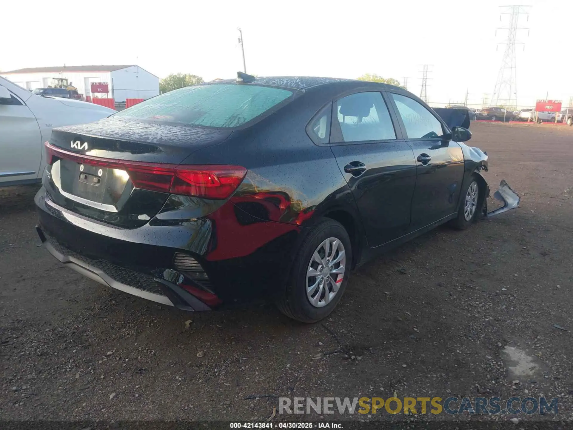 4 Photograph of a damaged car 3KPF24AD3RE806092 KIA FORTE 2024