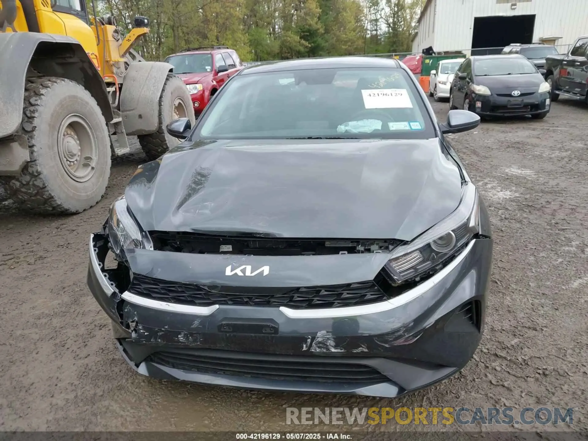 12 Photograph of a damaged car 3KPF24AD3RE806366 KIA FORTE 2024