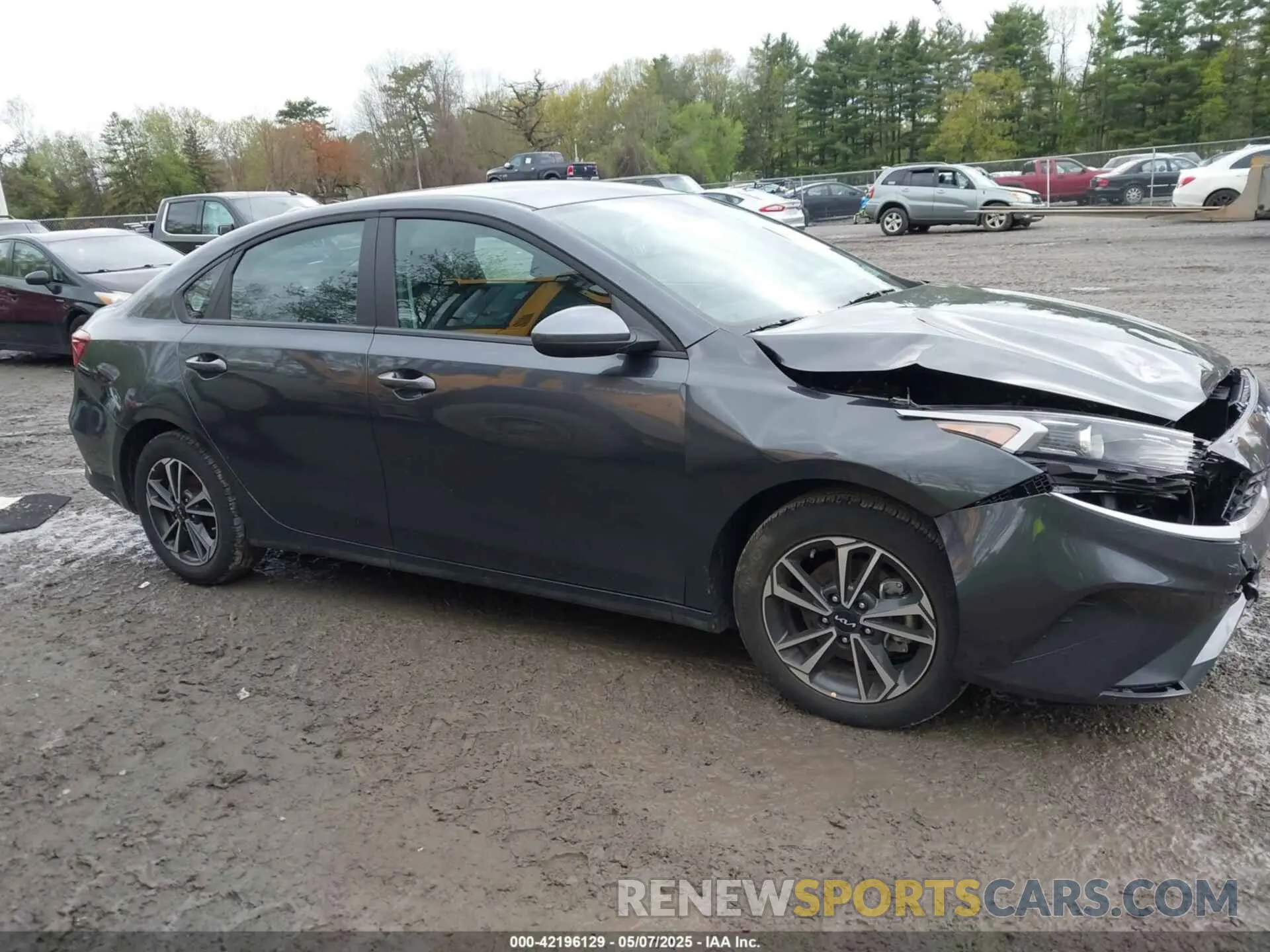 13 Photograph of a damaged car 3KPF24AD3RE806366 KIA FORTE 2024