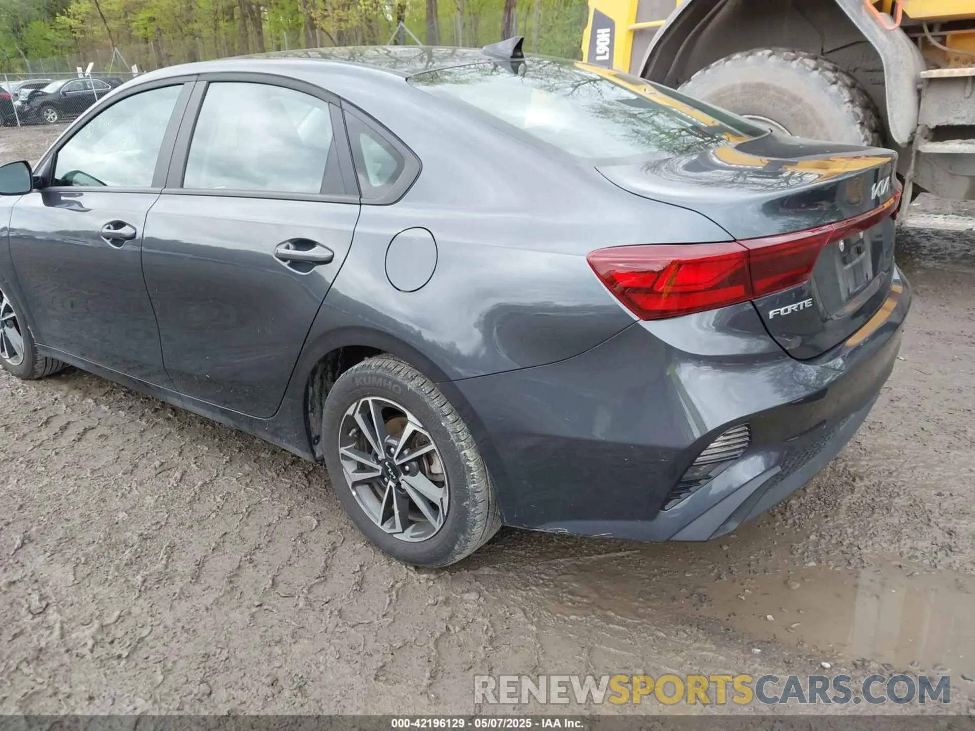 3 Photograph of a damaged car 3KPF24AD3RE806366 KIA FORTE 2024