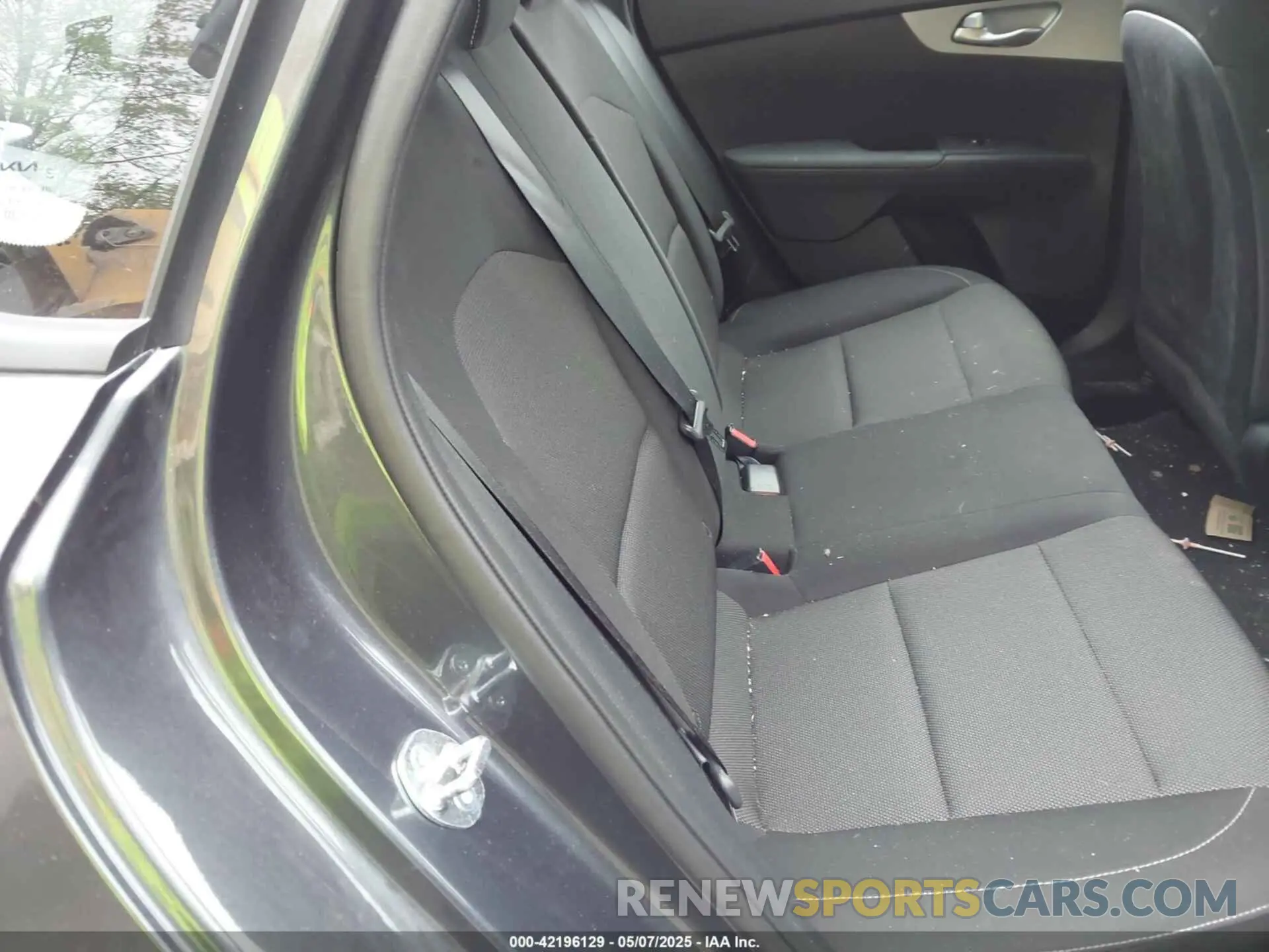 8 Photograph of a damaged car 3KPF24AD3RE806366 KIA FORTE 2024