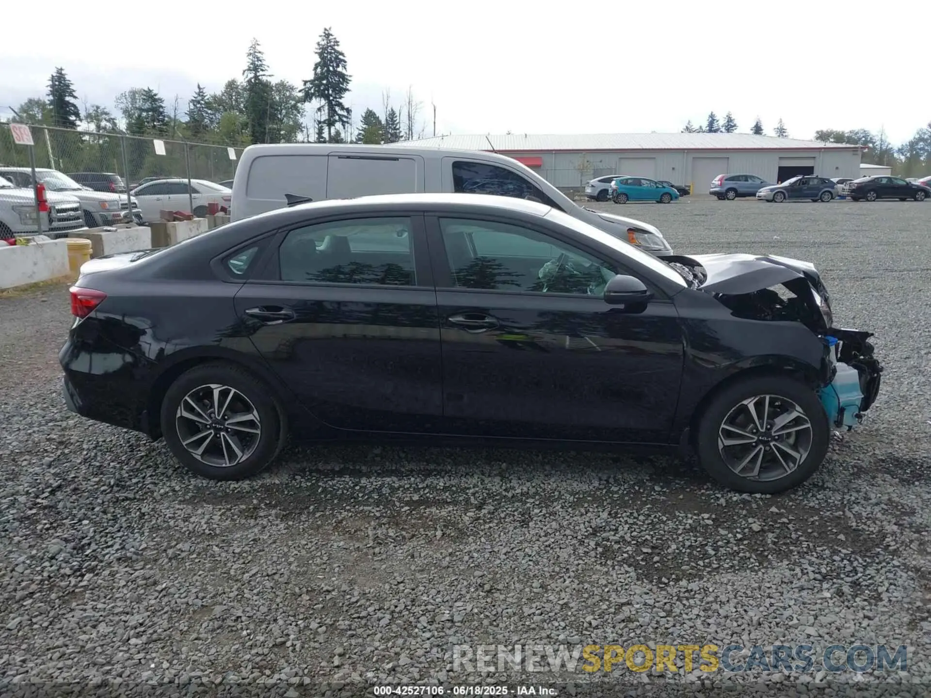 14 Photograph of a damaged car 3KPF24AD3RE810983 KIA FORTE 2024