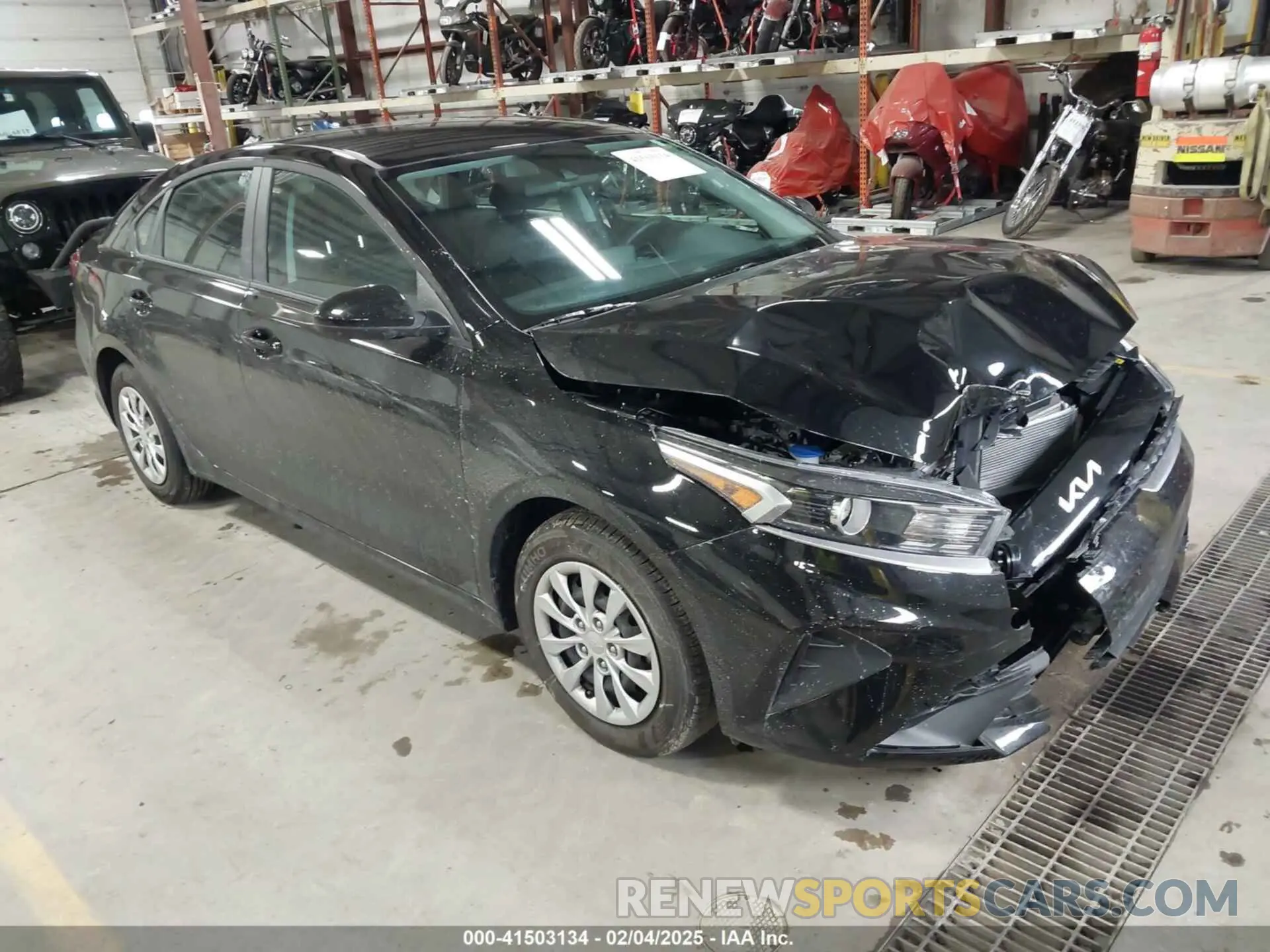 1 Photograph of a damaged car 3KPF24AD3RE812233 KIA FORTE 2024