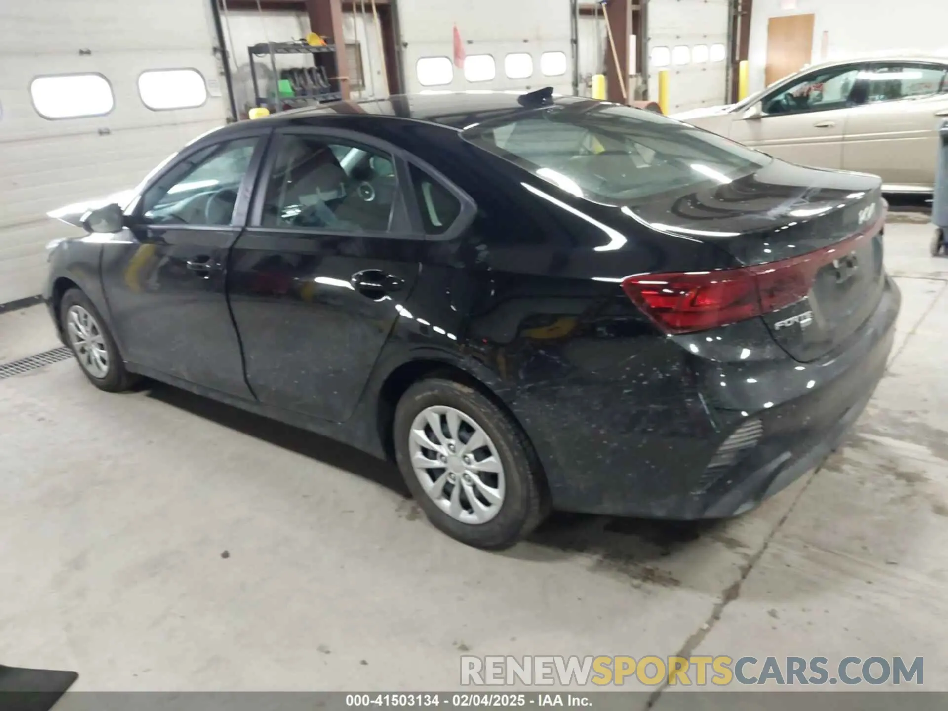 3 Photograph of a damaged car 3KPF24AD3RE812233 KIA FORTE 2024