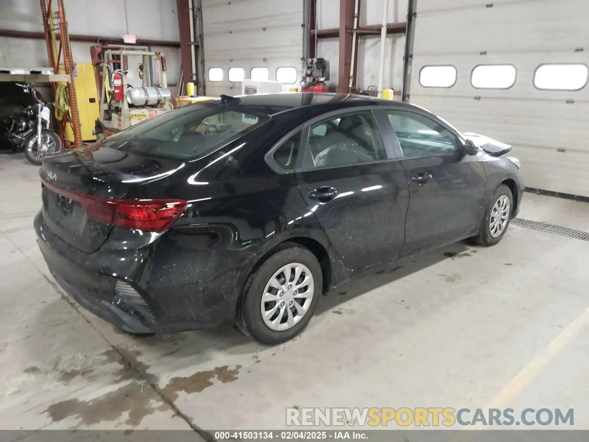 4 Photograph of a damaged car 3KPF24AD3RE812233 KIA FORTE 2024