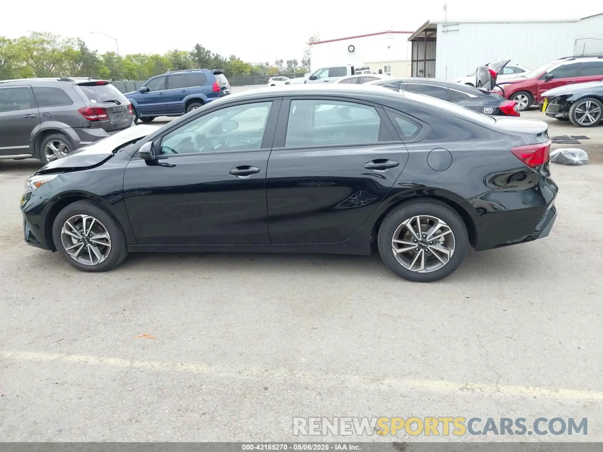 15 Photograph of a damaged car 3KPF24AD3RE817366 KIA FORTE 2024