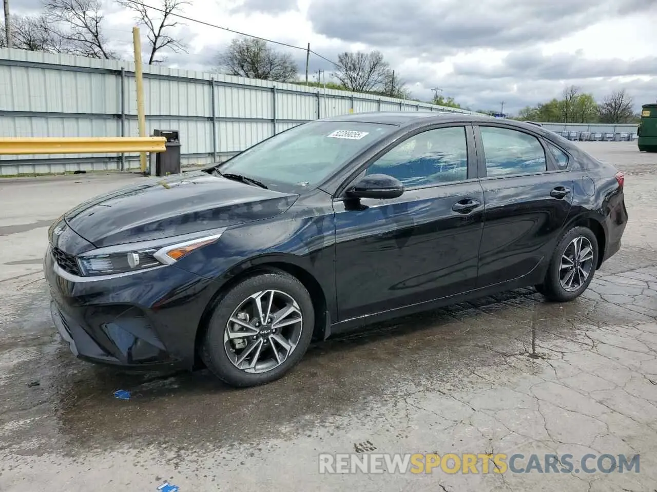 1 Photograph of a damaged car 3KPF24AD3RE825838 KIA FORTE 2024