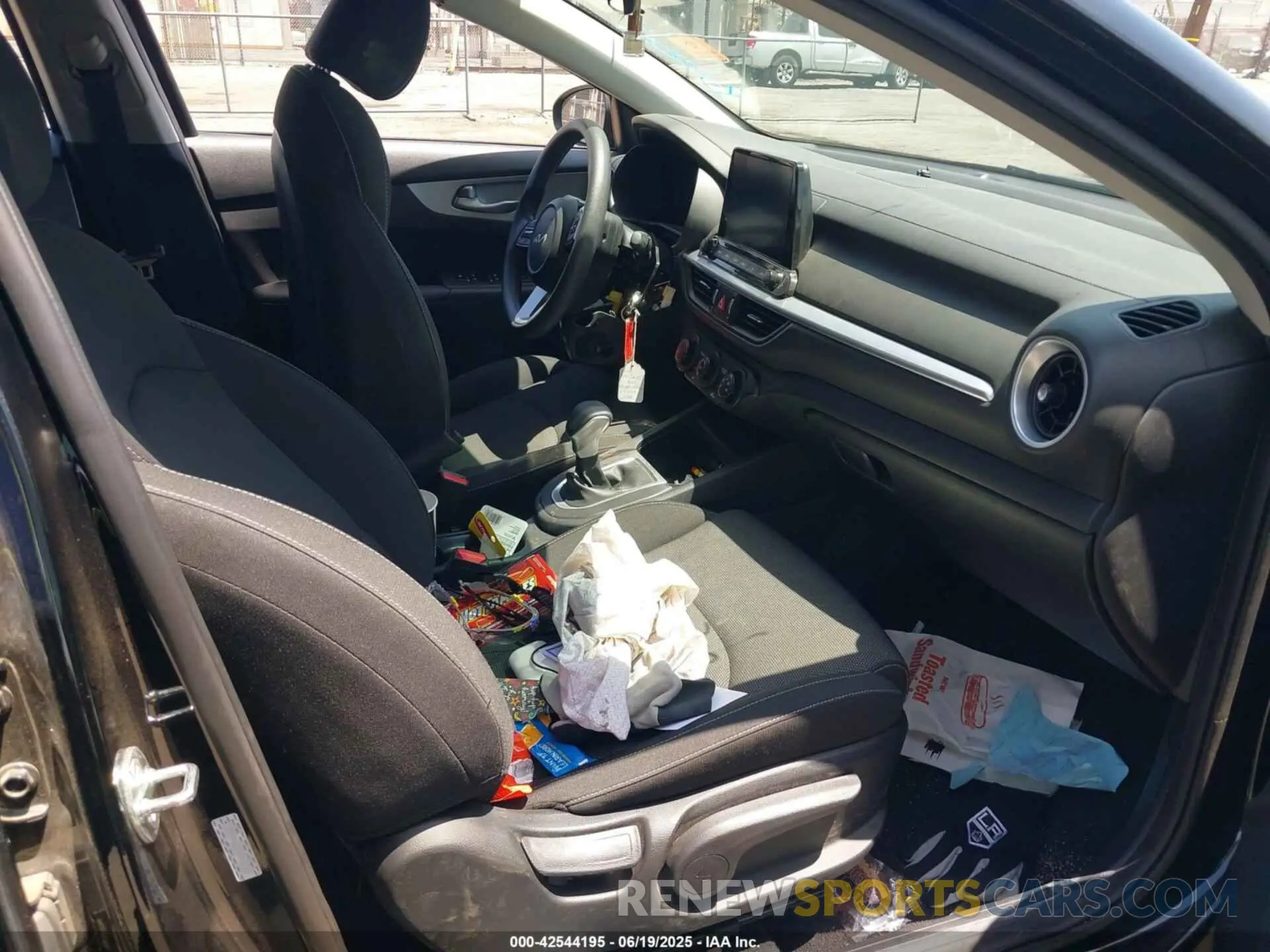 5 Photograph of a damaged car 3KPF24AD3RE836645 KIA FORTE 2024