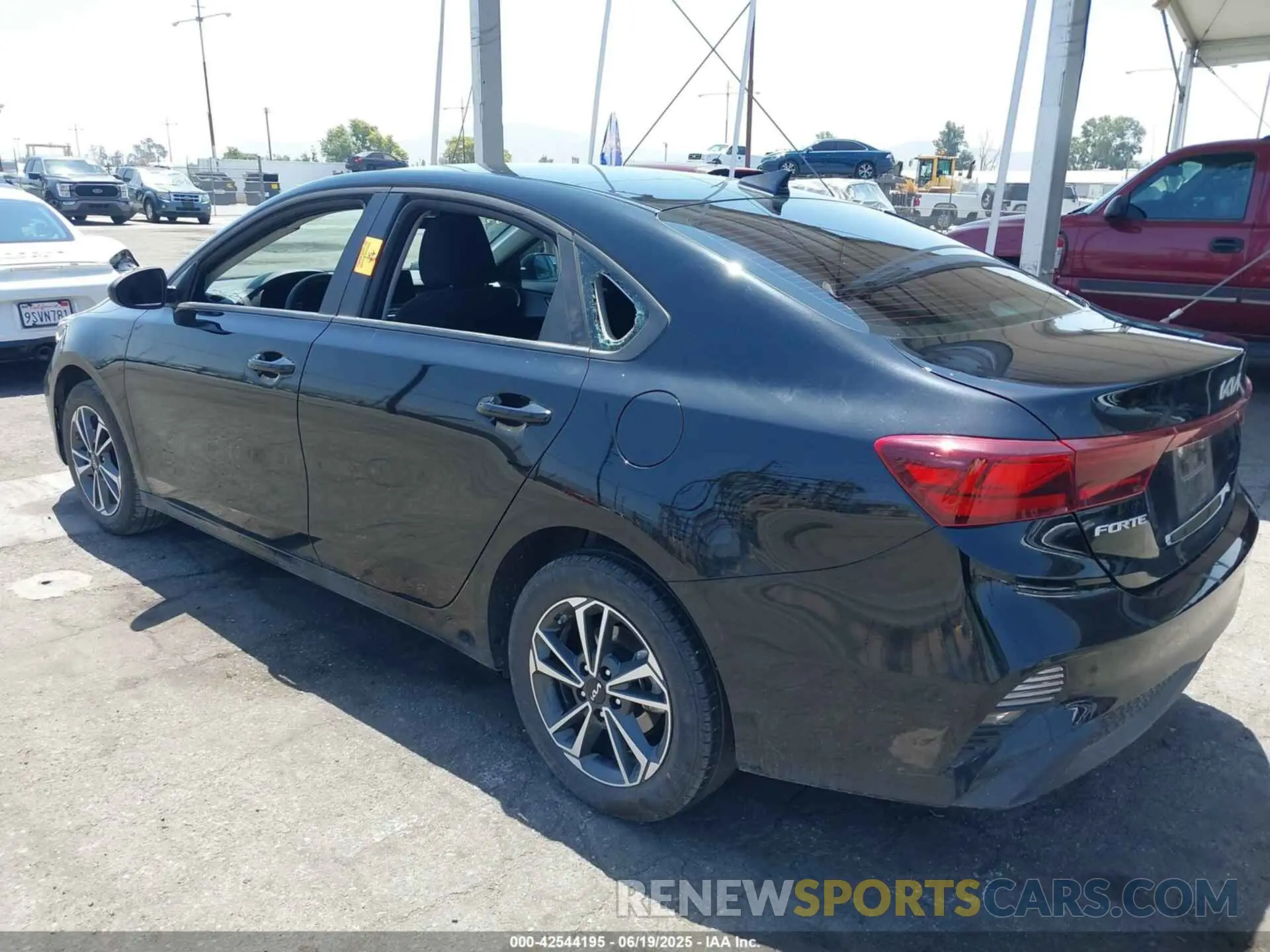 6 Photograph of a damaged car 3KPF24AD3RE836645 KIA FORTE 2024