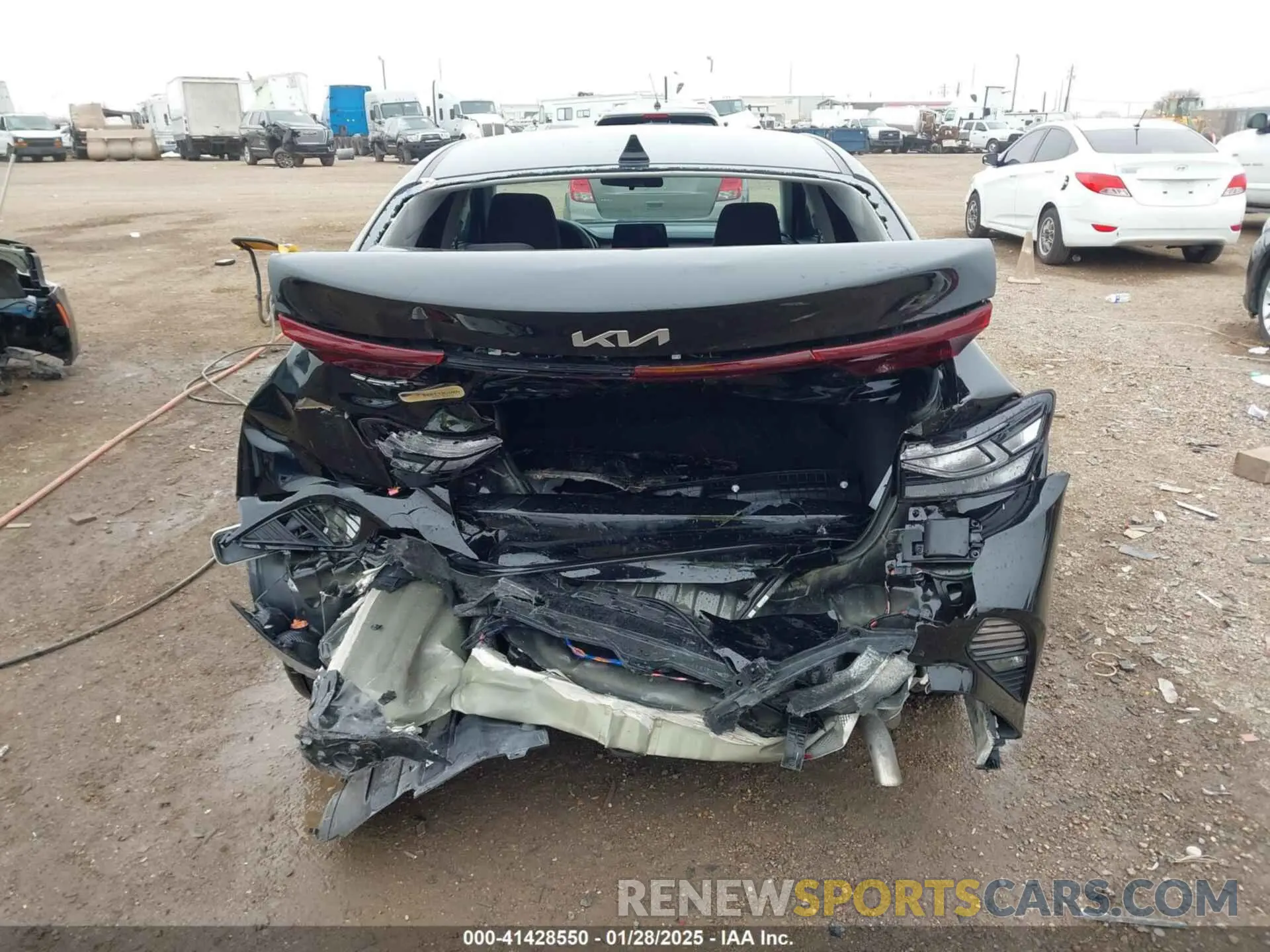 15 Photograph of a damaged car 3KPF24AD3RE841179 KIA FORTE 2024