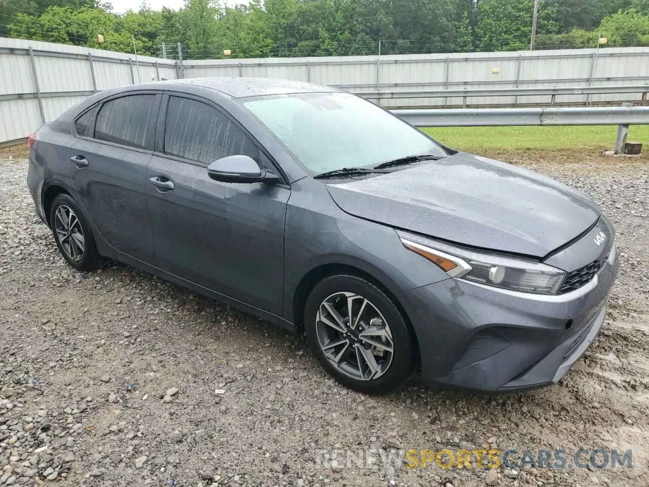 4 Photograph of a damaged car 3KPF24AD4RE704929 KIA FORTE 2024