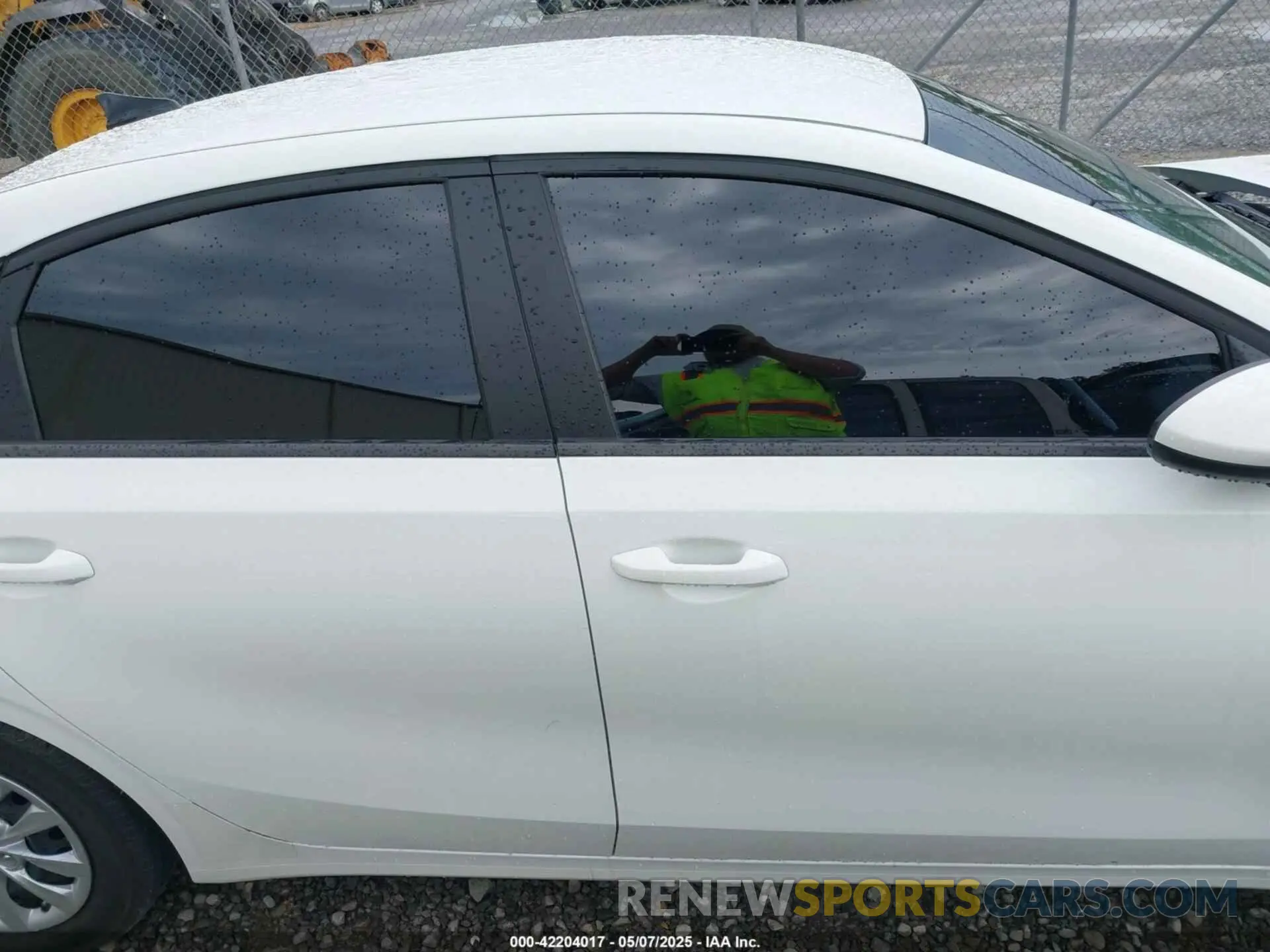 14 Photograph of a damaged car 3KPF24AD4RE705059 KIA FORTE 2024