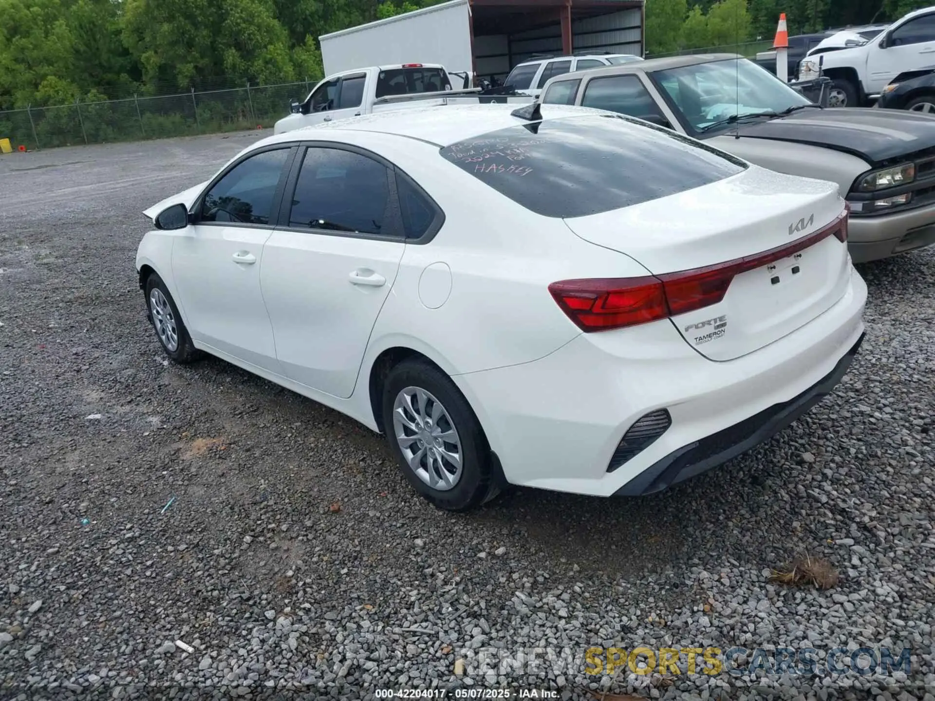 3 Photograph of a damaged car 3KPF24AD4RE705059 KIA FORTE 2024