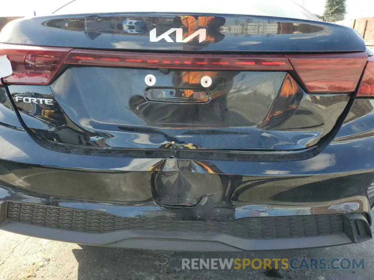 9 Photograph of a damaged car 3KPF24AD4RE735601 KIA FORTE 2024