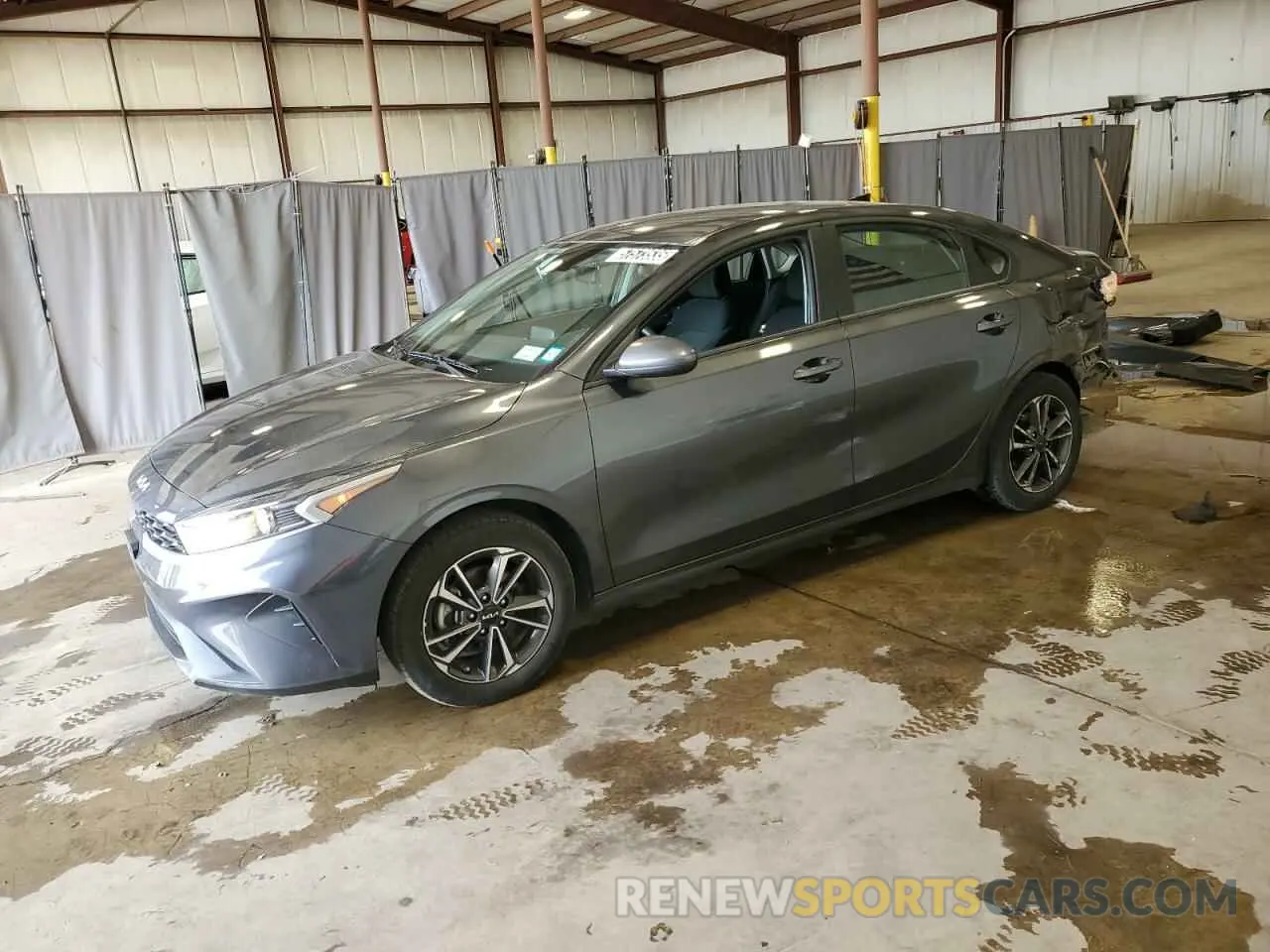1 Photograph of a damaged car 3KPF24AD4RE740426 KIA FORTE 2024