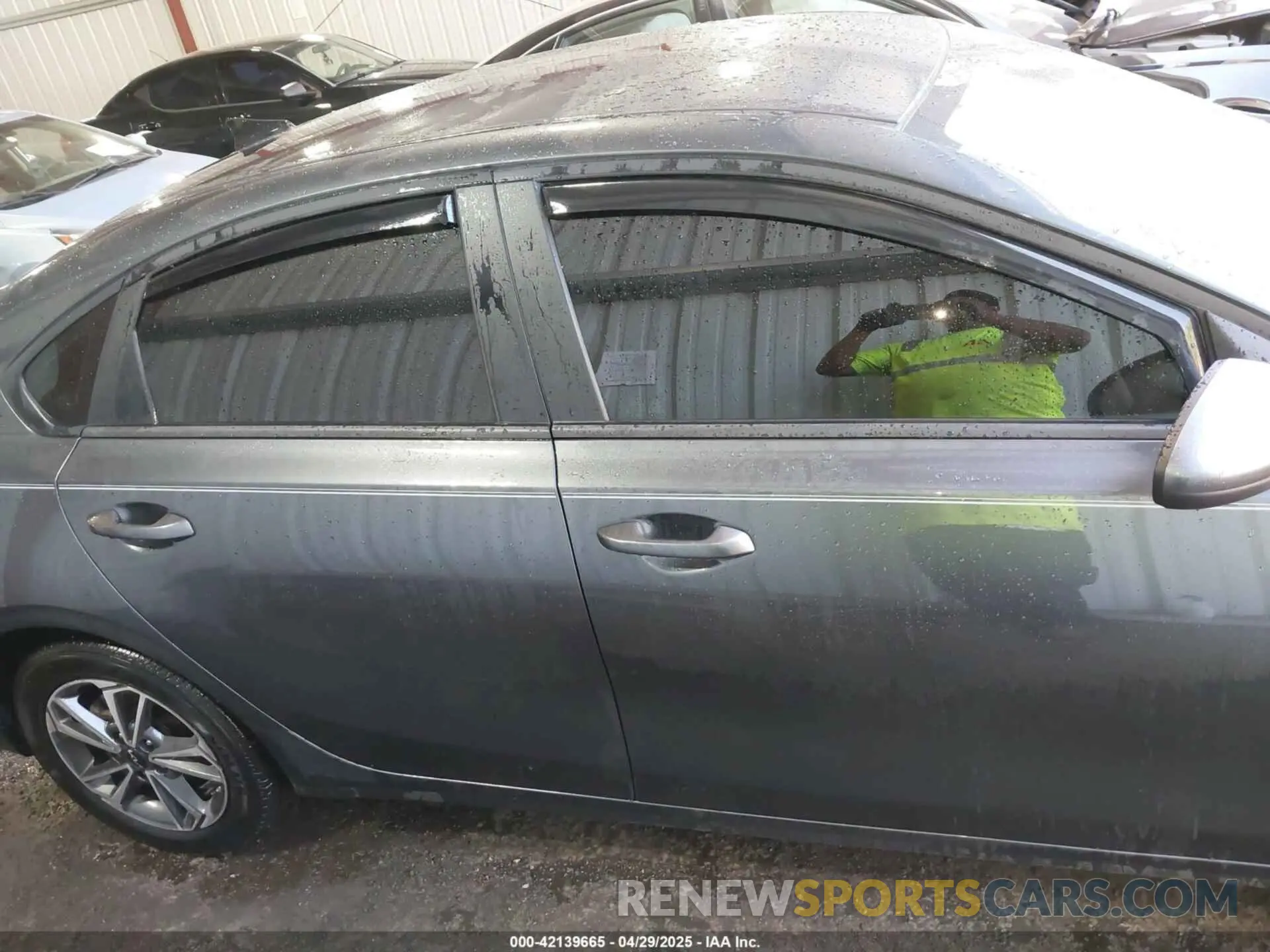14 Photograph of a damaged car 3KPF24AD4RE743407 KIA FORTE 2024