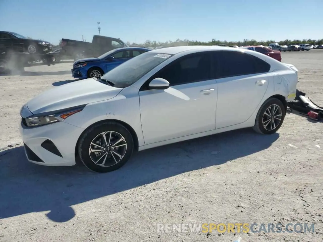 1 Photograph of a damaged car 3KPF24AD4RE744427 KIA FORTE 2024