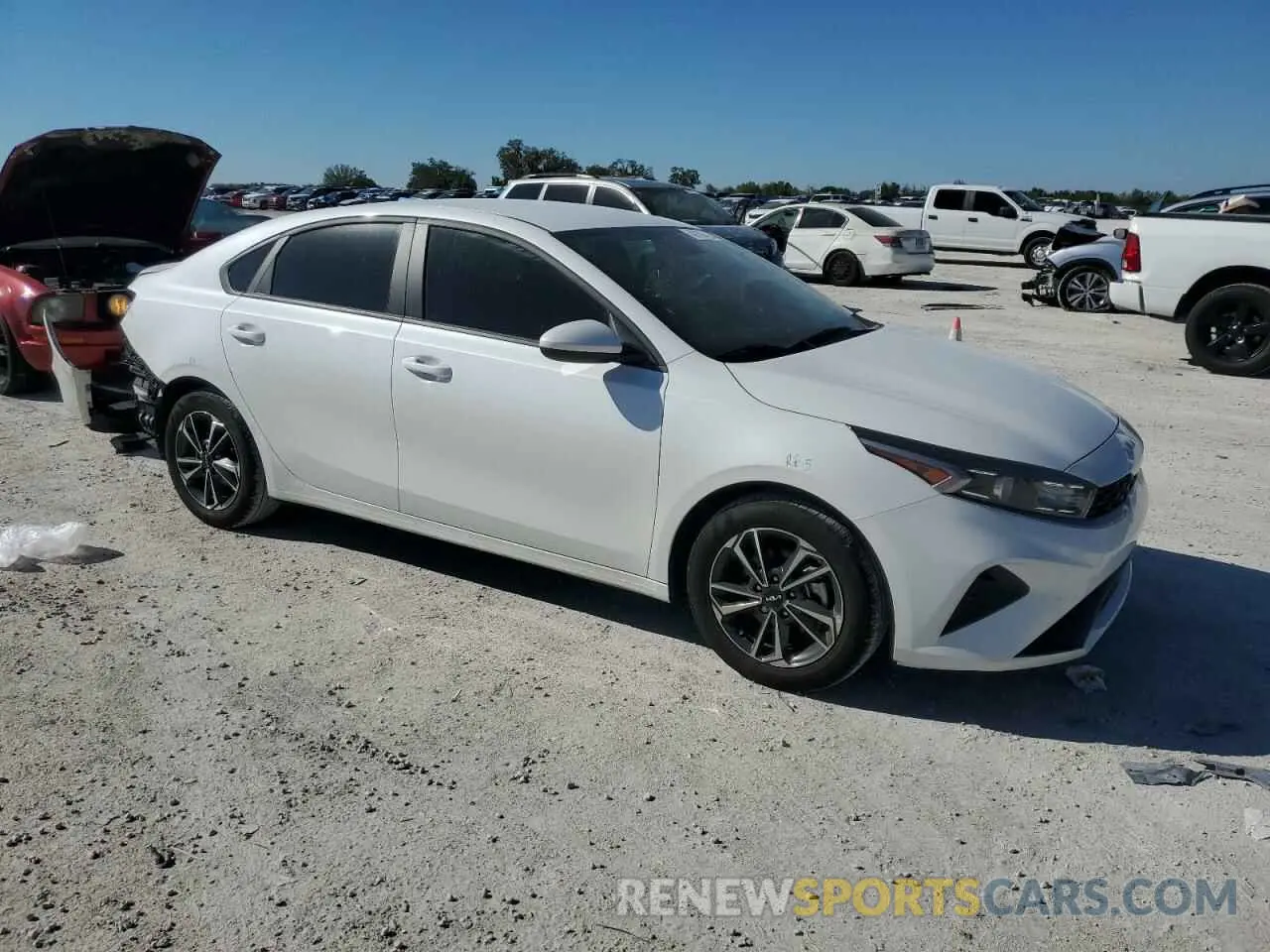 4 Photograph of a damaged car 3KPF24AD4RE744427 KIA FORTE 2024