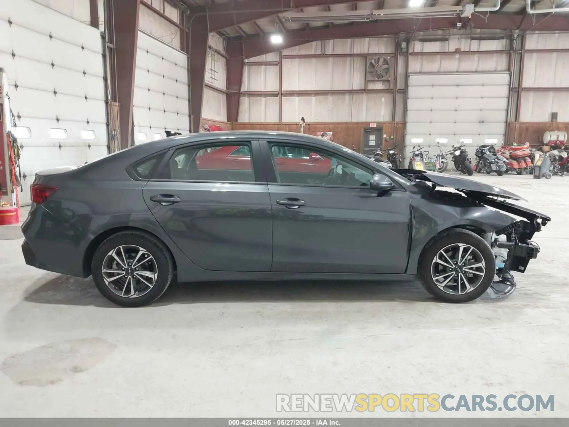 14 Photograph of a damaged car 3KPF24AD4RE759087 KIA FORTE 2024