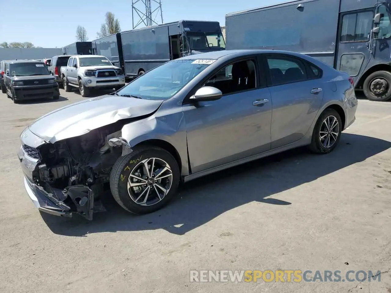 1 Photograph of a damaged car 3KPF24AD4RE765147 KIA FORTE 2024