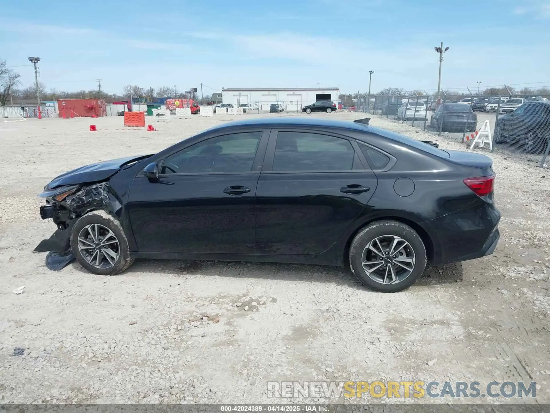 15 Photograph of a damaged car 3KPF24AD4RE802648 KIA FORTE 2024