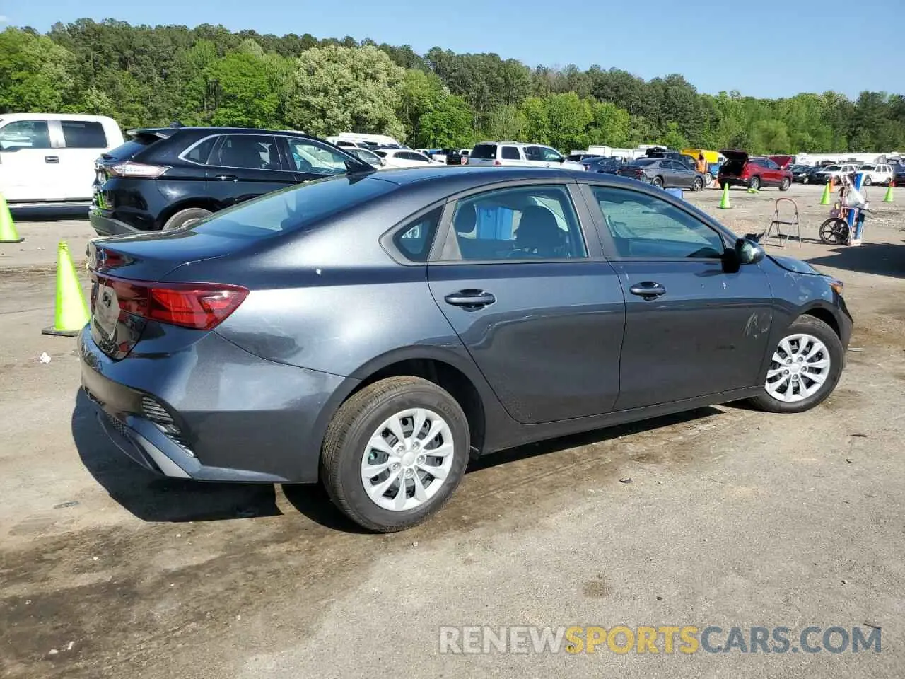 3 Photograph of a damaged car 3KPF24AD4RE818395 KIA FORTE 2024