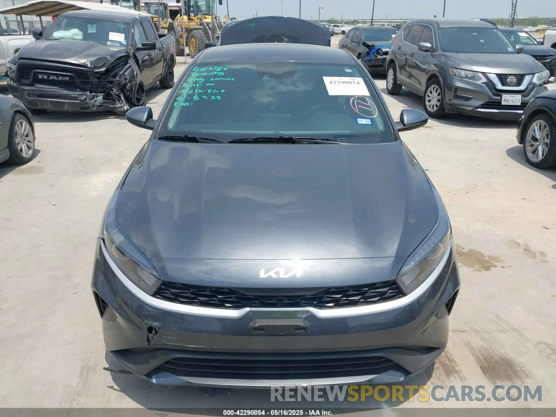 13 Photograph of a damaged car 3KPF24AD4RE823192 KIA FORTE 2024