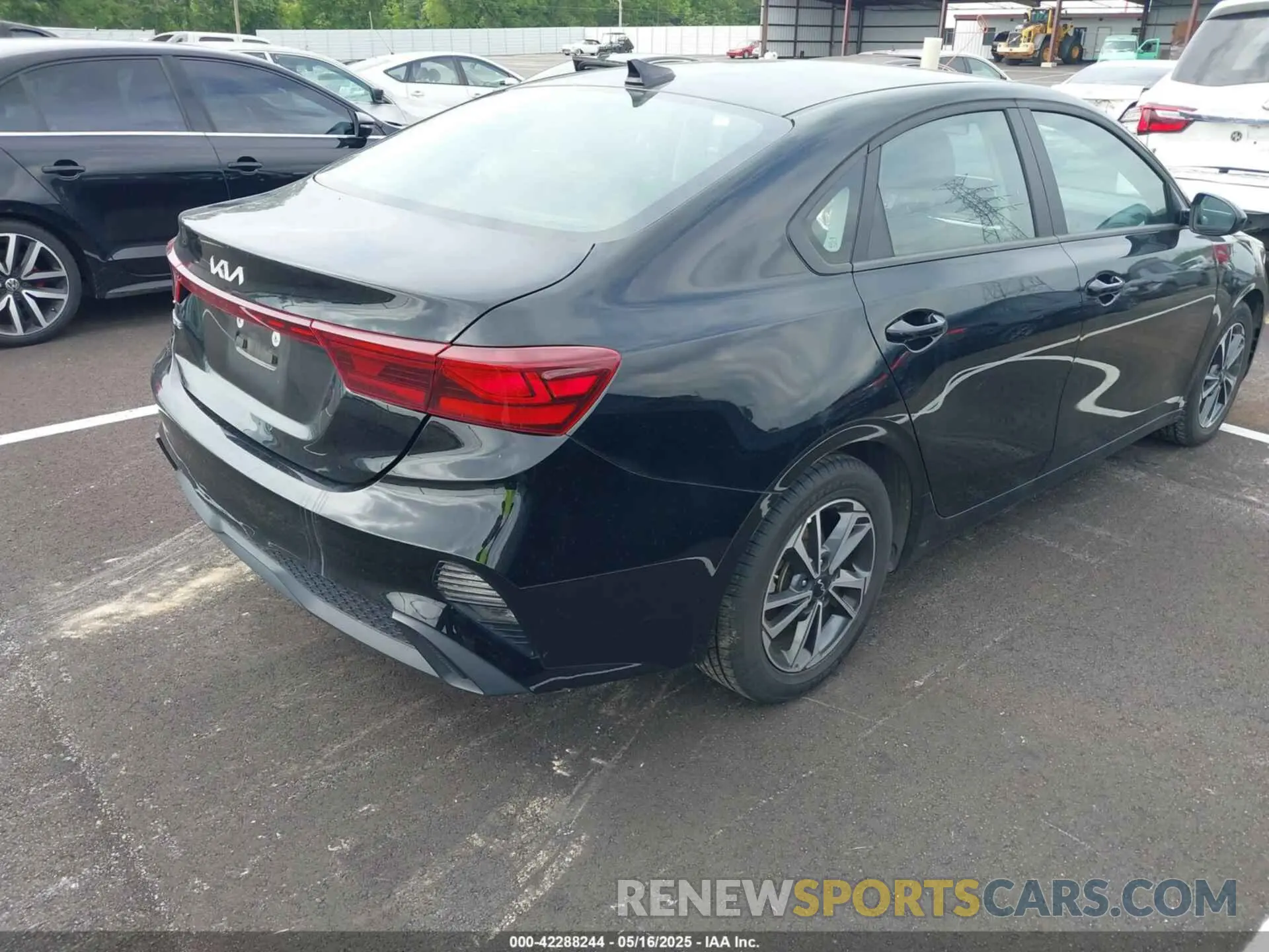 4 Photograph of a damaged car 3KPF24AD5RE704650 KIA FORTE 2024