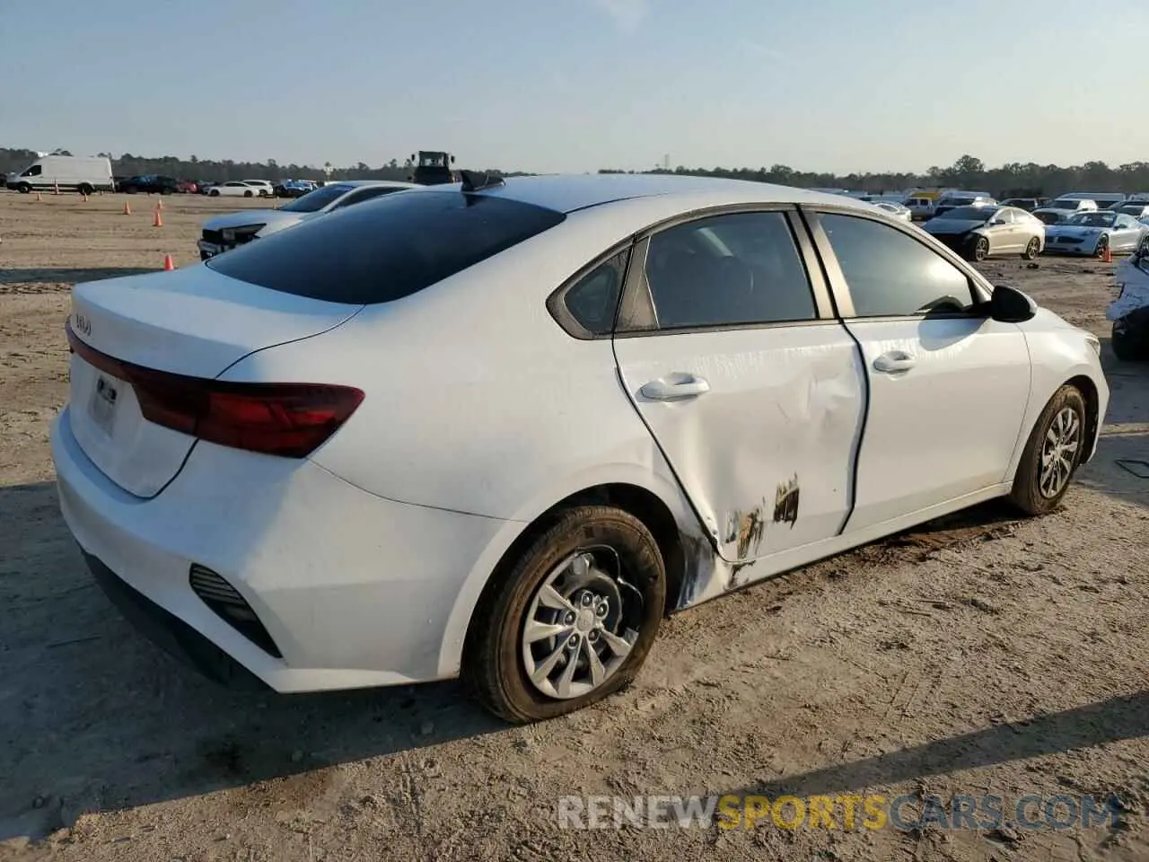 3 Photograph of a damaged car 3KPF24AD5RE726244 KIA FORTE 2024