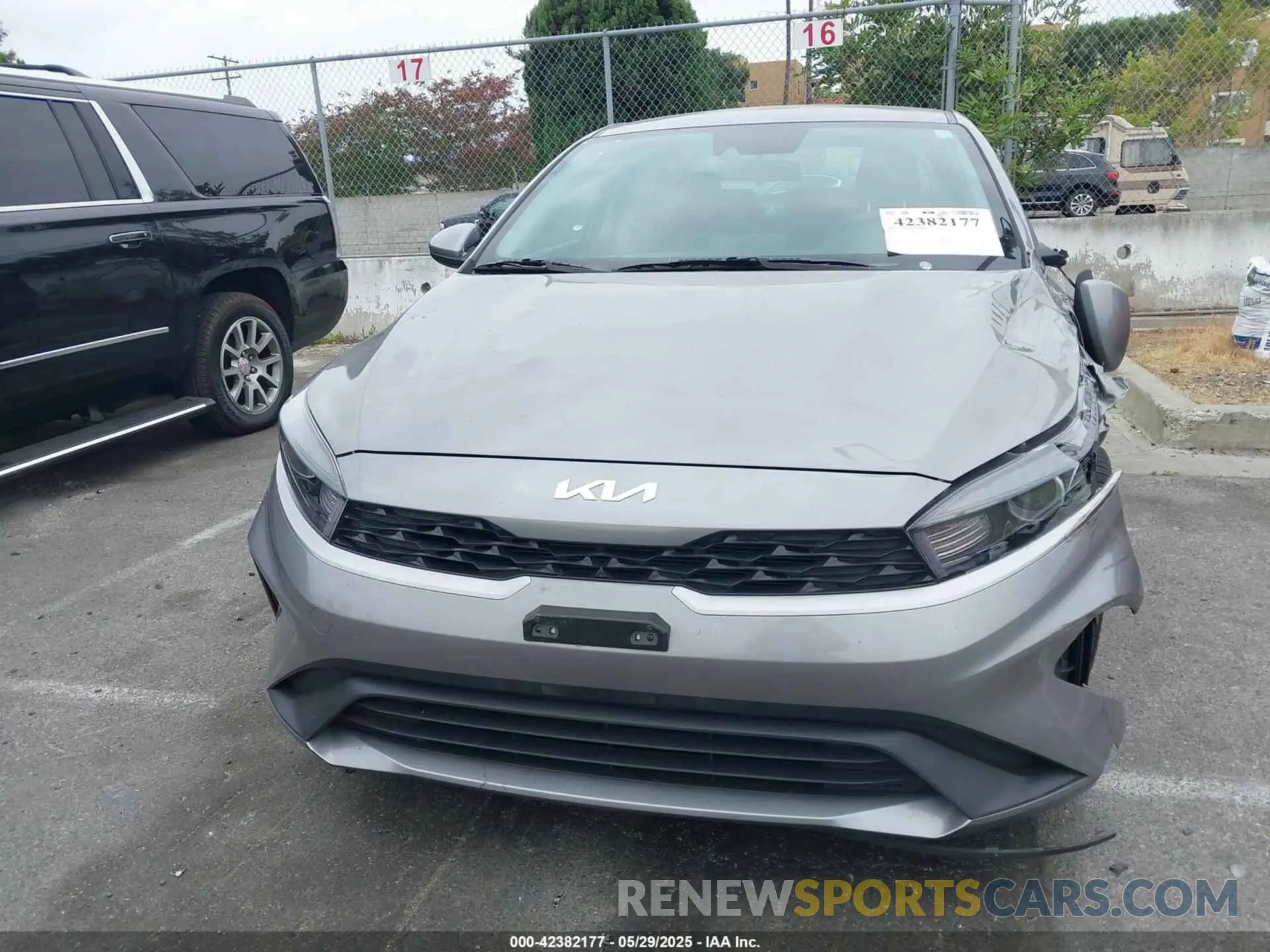 12 Photograph of a damaged car 3KPF24AD5RE736935 KIA FORTE 2024