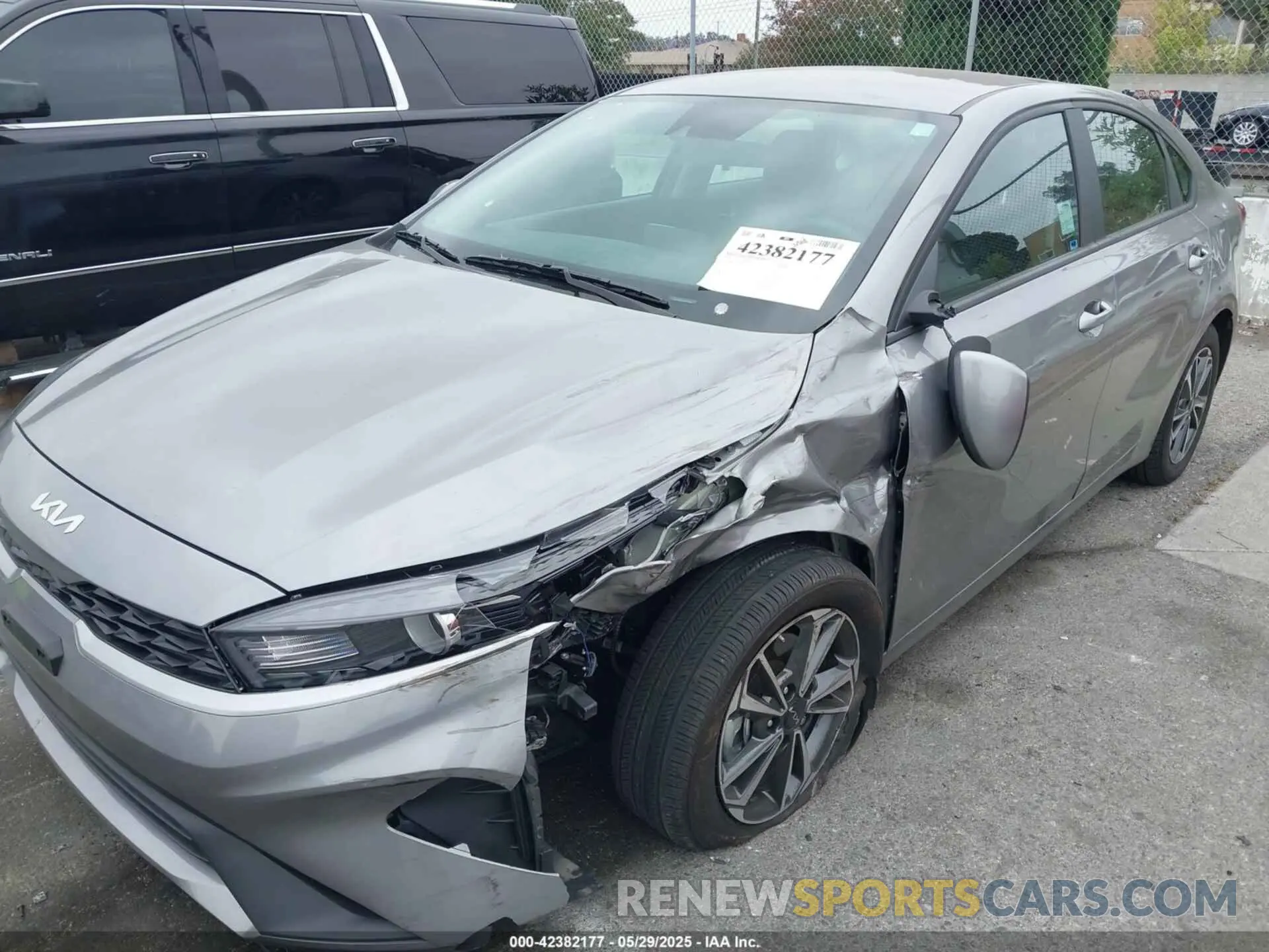 6 Photograph of a damaged car 3KPF24AD5RE736935 KIA FORTE 2024