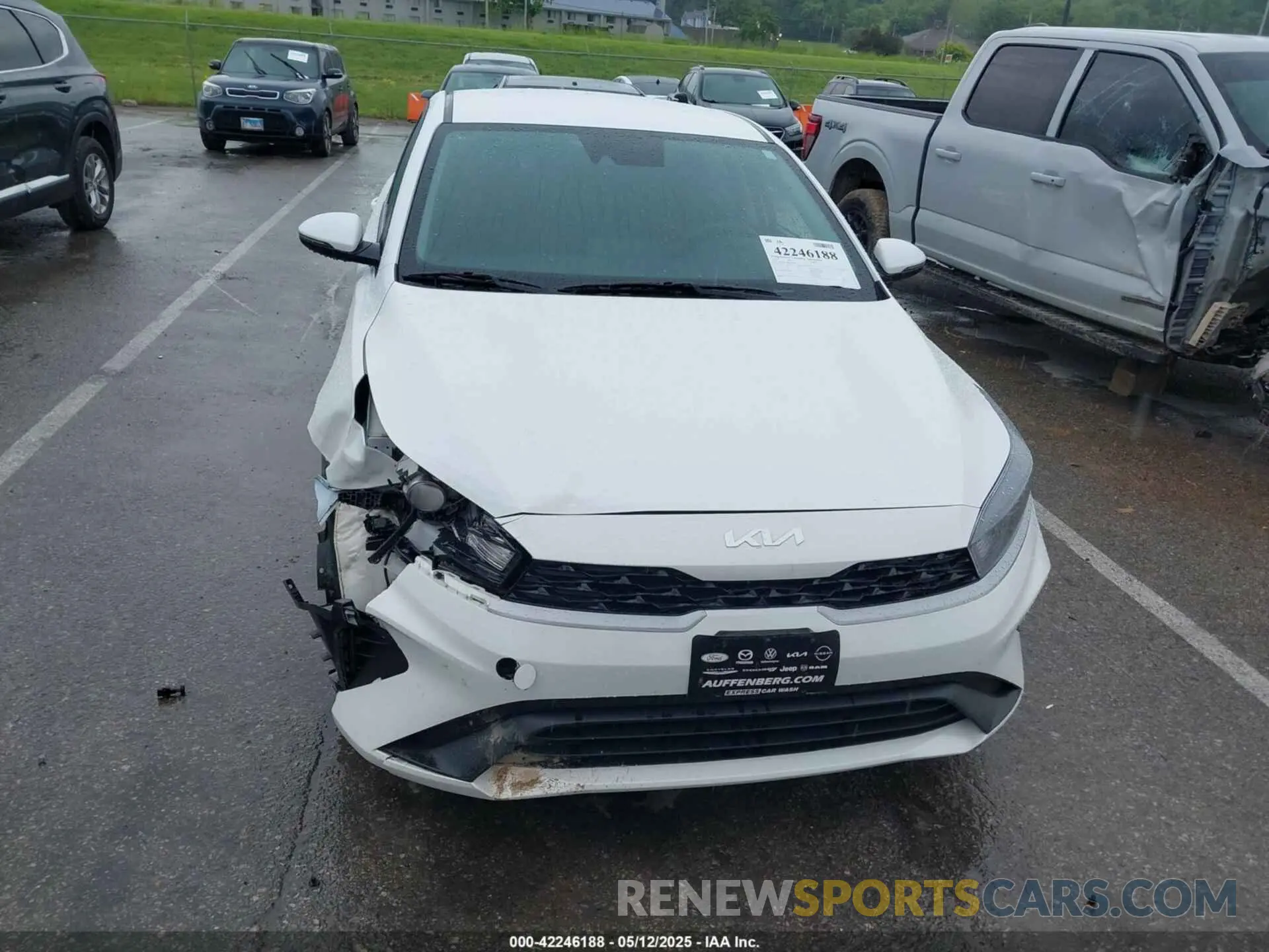 12 Photograph of a damaged car 3KPF24AD5RE738460 KIA FORTE 2024