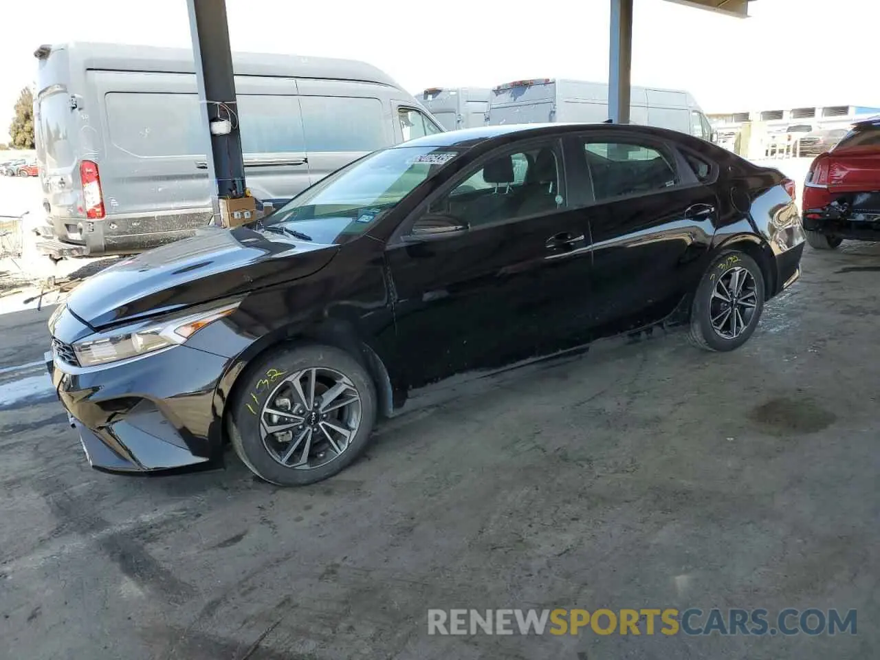 1 Photograph of a damaged car 3KPF24AD5RE741374 KIA FORTE 2024