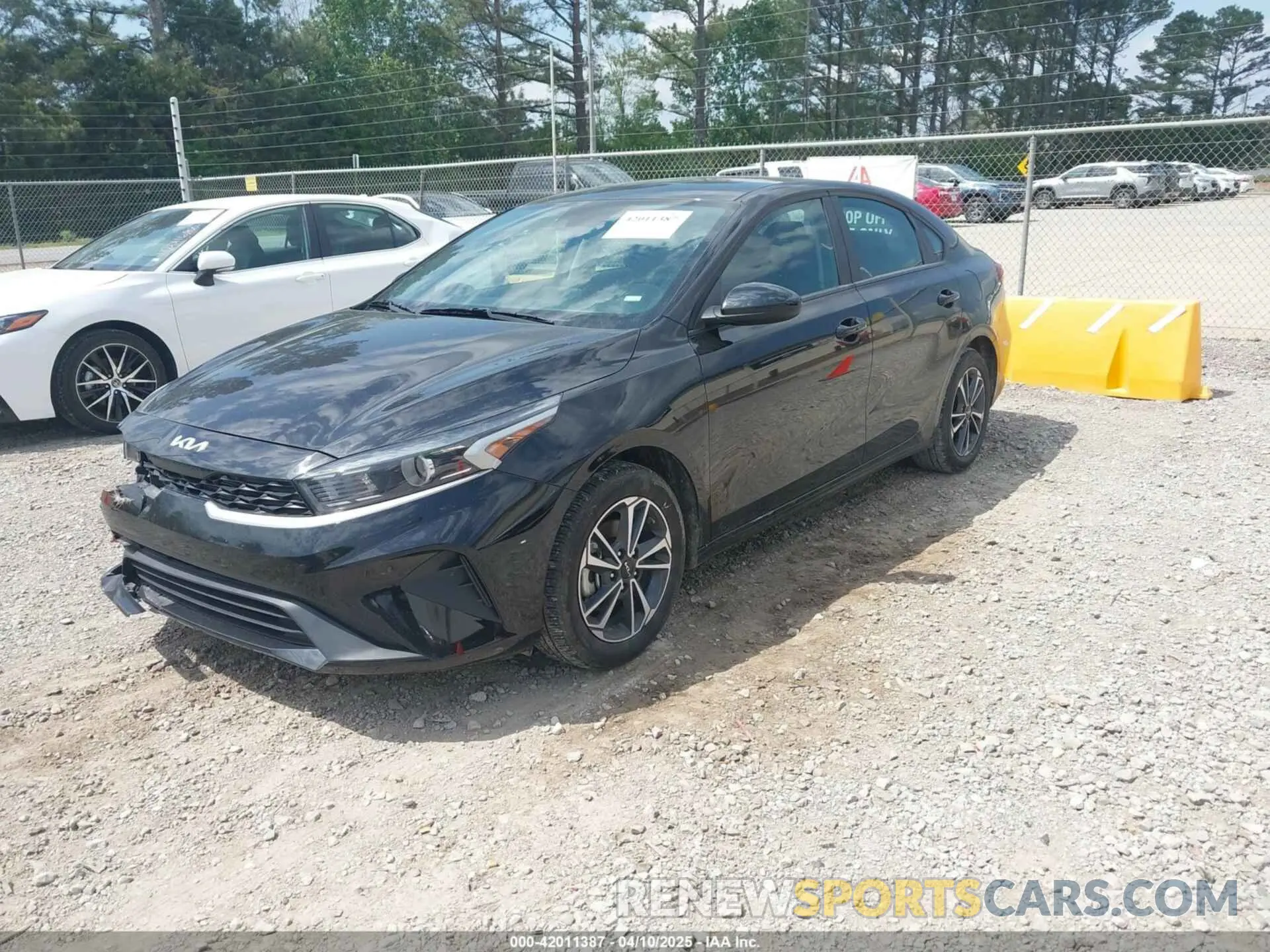 2 Photograph of a damaged car 3KPF24AD5RE748194 KIA FORTE 2024