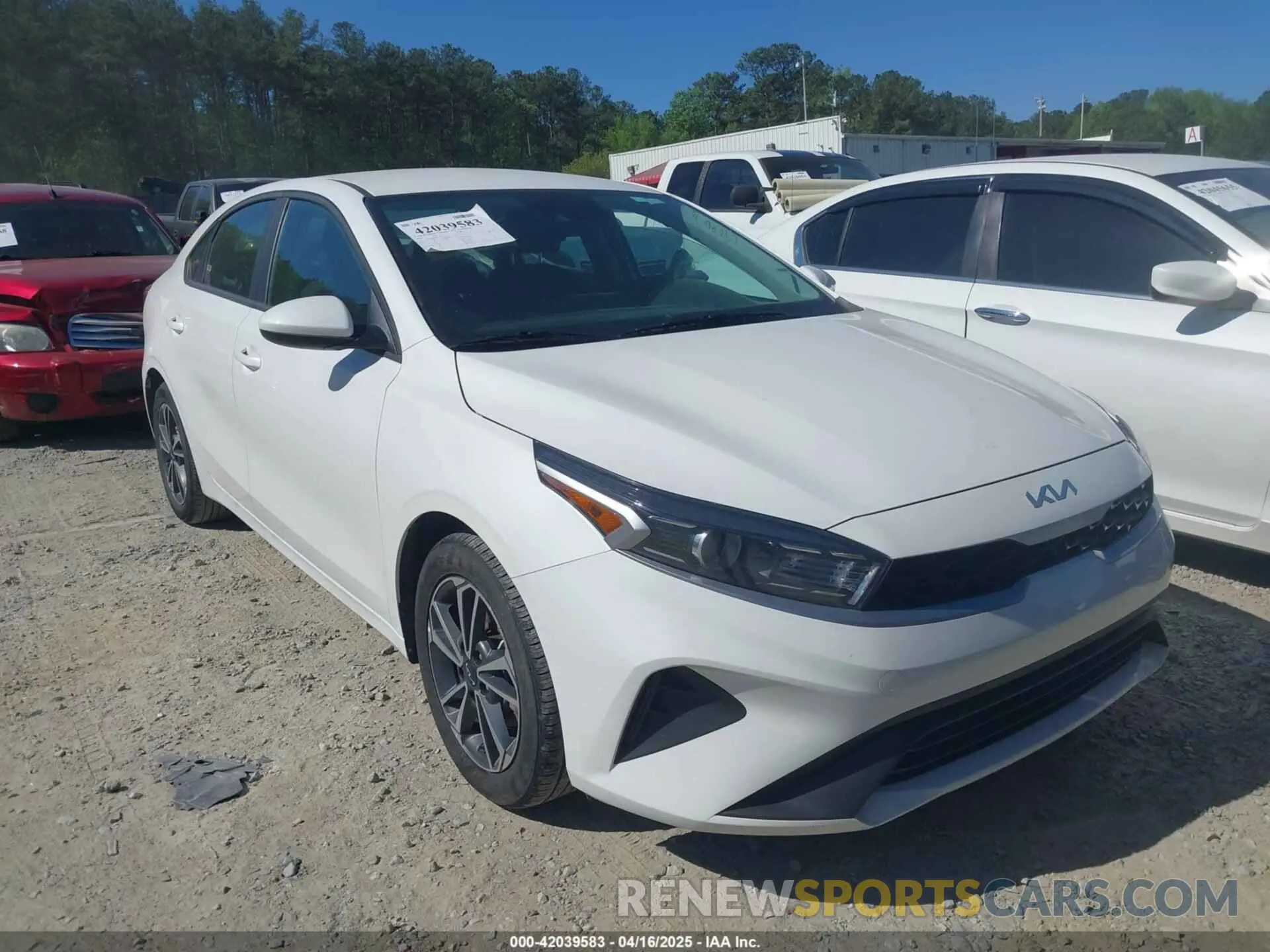 1 Photograph of a damaged car 3KPF24AD5RE755808 KIA FORTE 2024