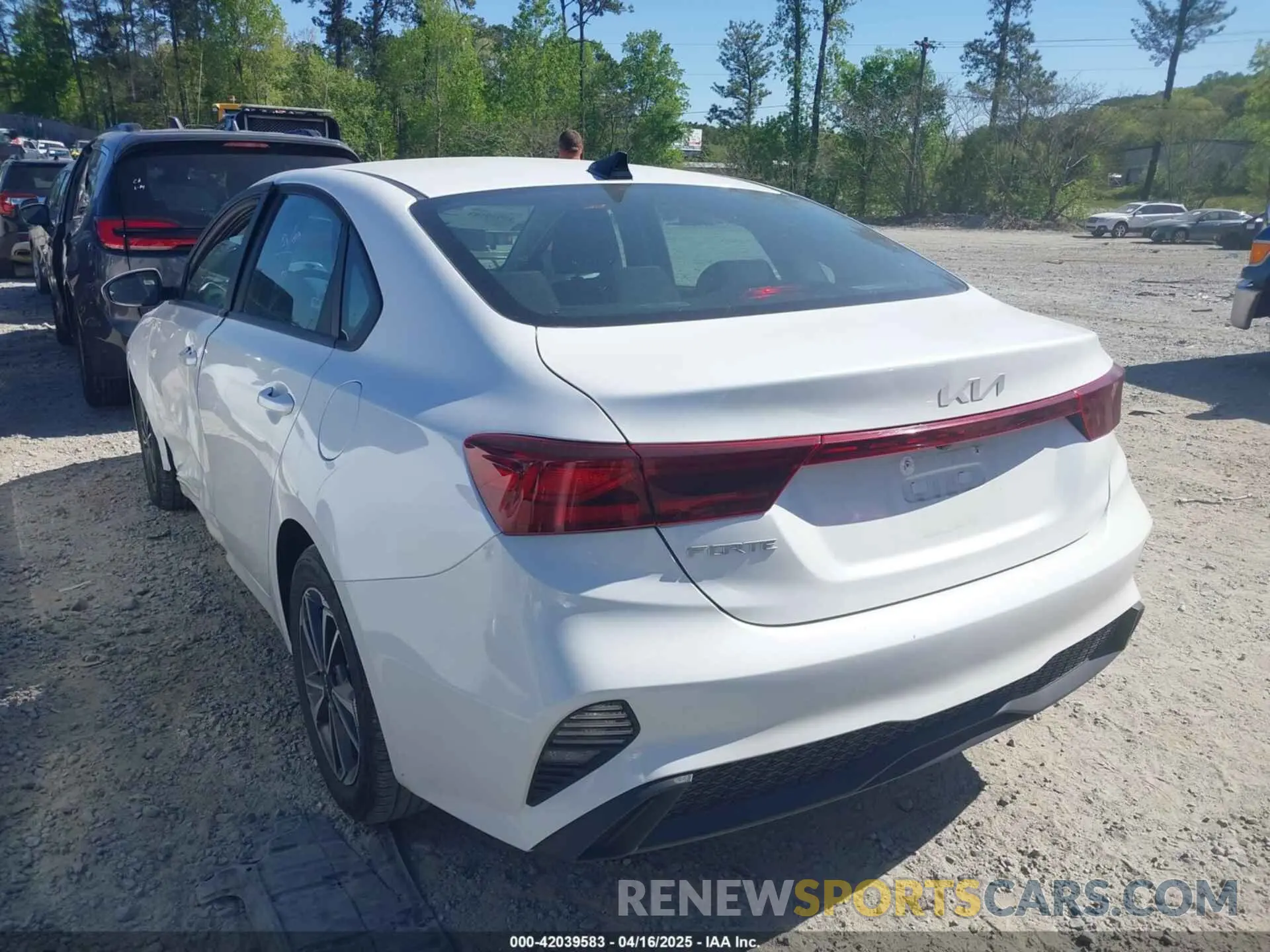 3 Photograph of a damaged car 3KPF24AD5RE755808 KIA FORTE 2024