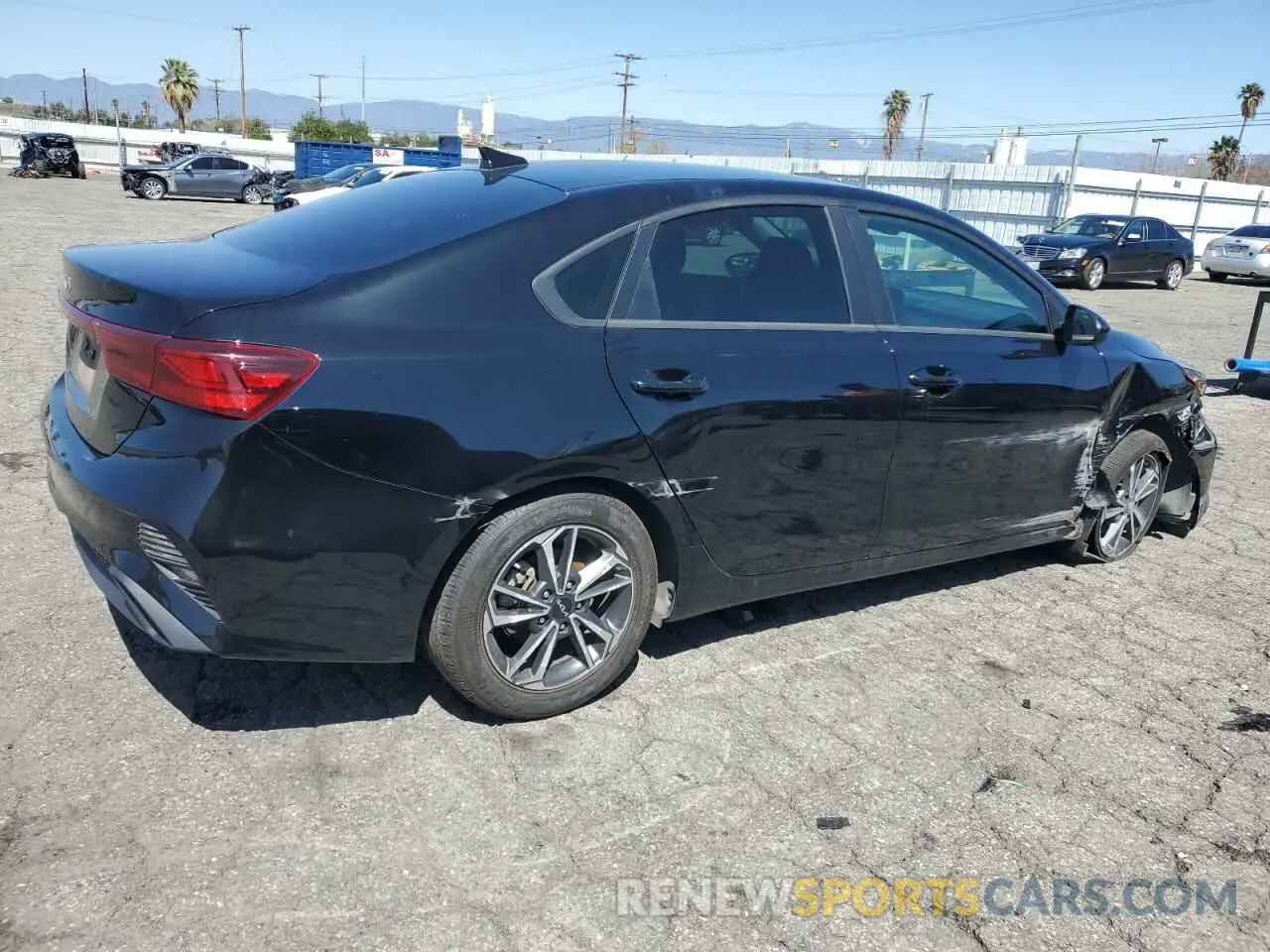 3 Photograph of a damaged car 3KPF24AD5RE759843 KIA FORTE 2024