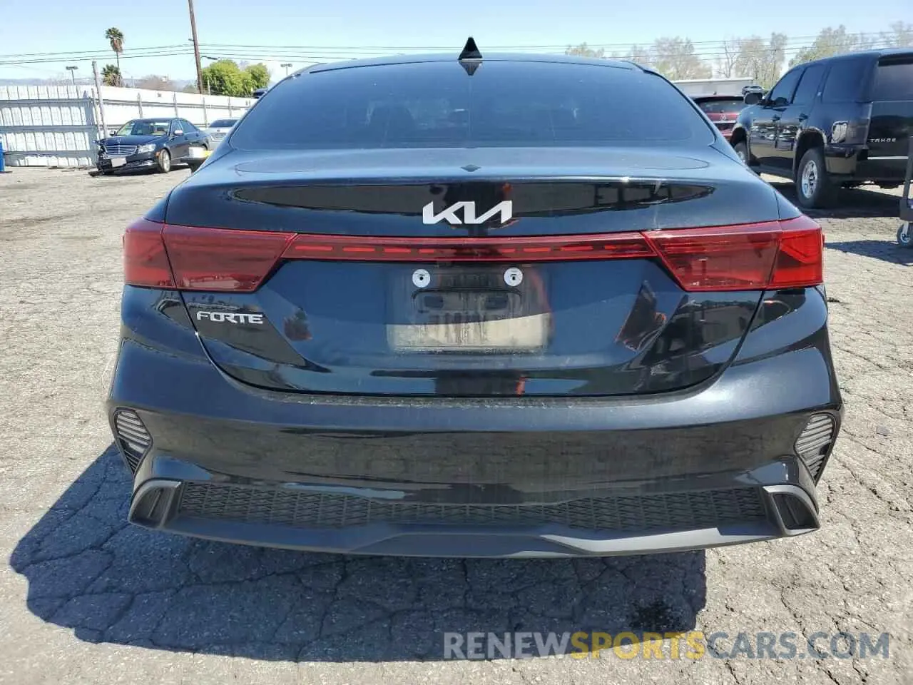 6 Photograph of a damaged car 3KPF24AD5RE759843 KIA FORTE 2024