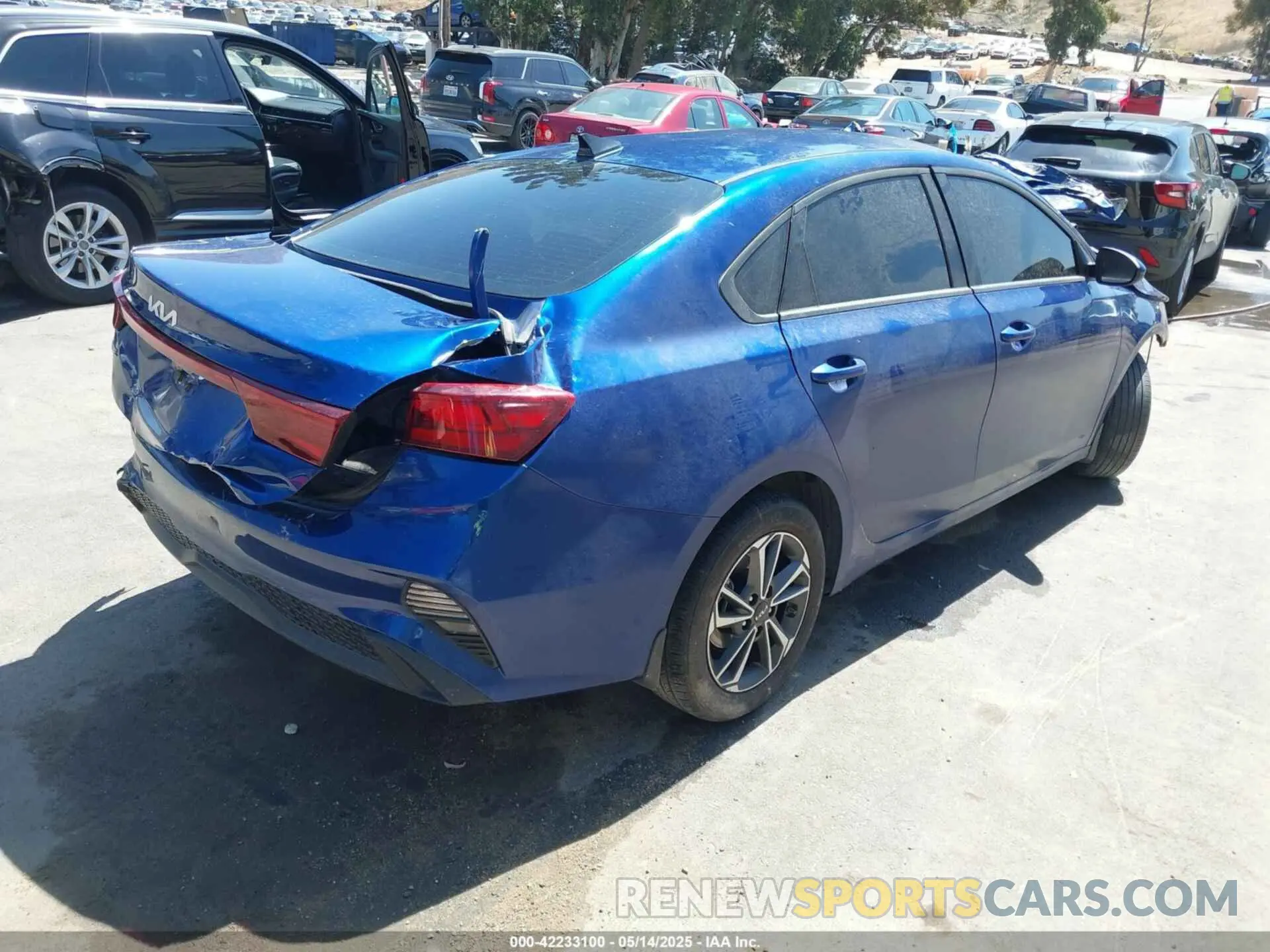 4 Photograph of a damaged car 3KPF24AD5RE760720 KIA FORTE 2024