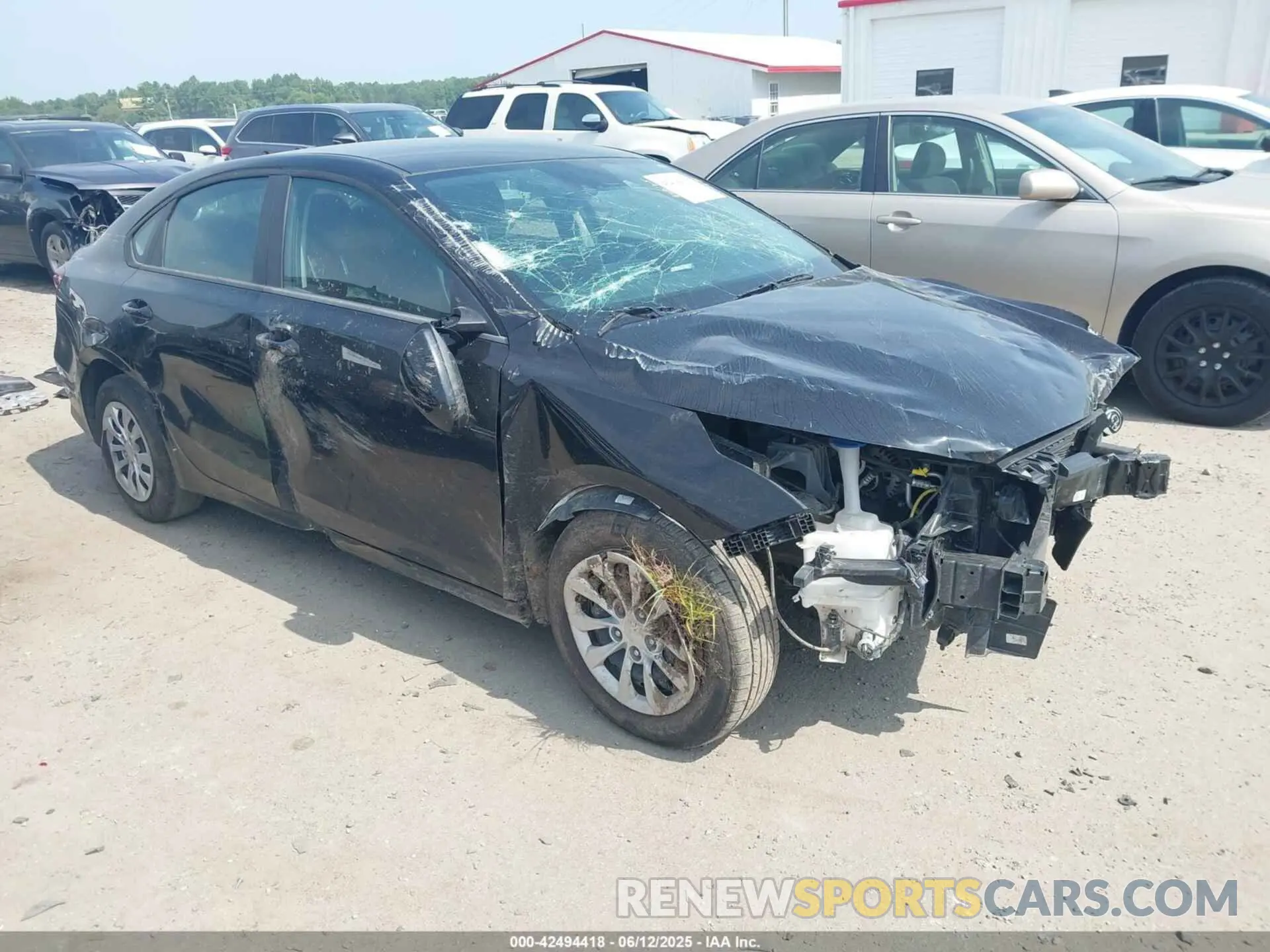 1 Photograph of a damaged car 3KPF24AD5RE767506 KIA FORTE 2024