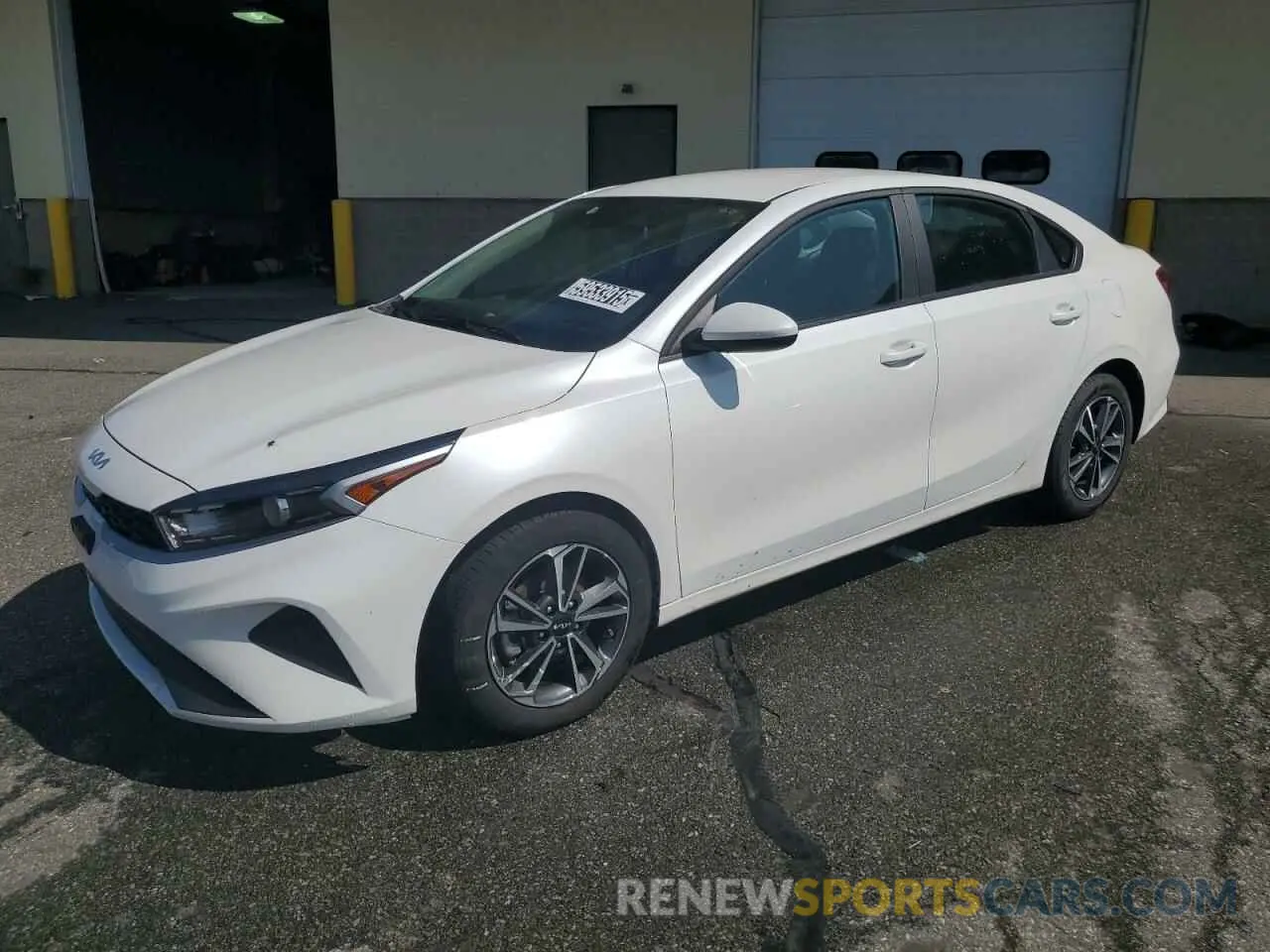 1 Photograph of a damaged car 3KPF24AD5RE783026 KIA FORTE 2024